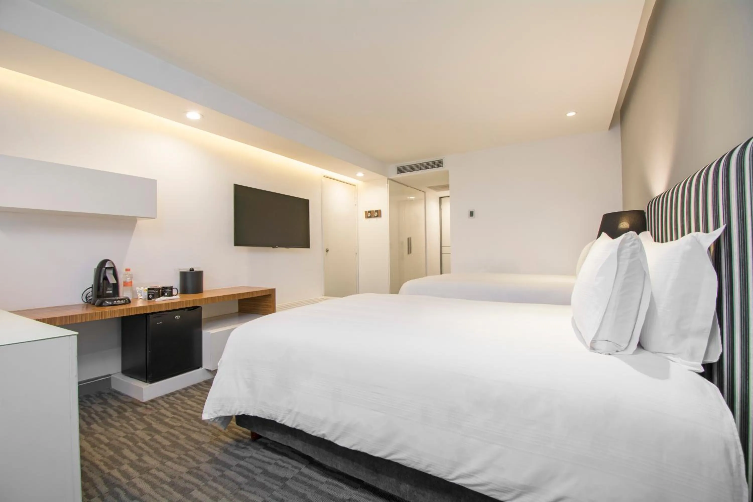 Classic Twin Room - Accessible in Presidente InterContinental Guadalajara by IHG