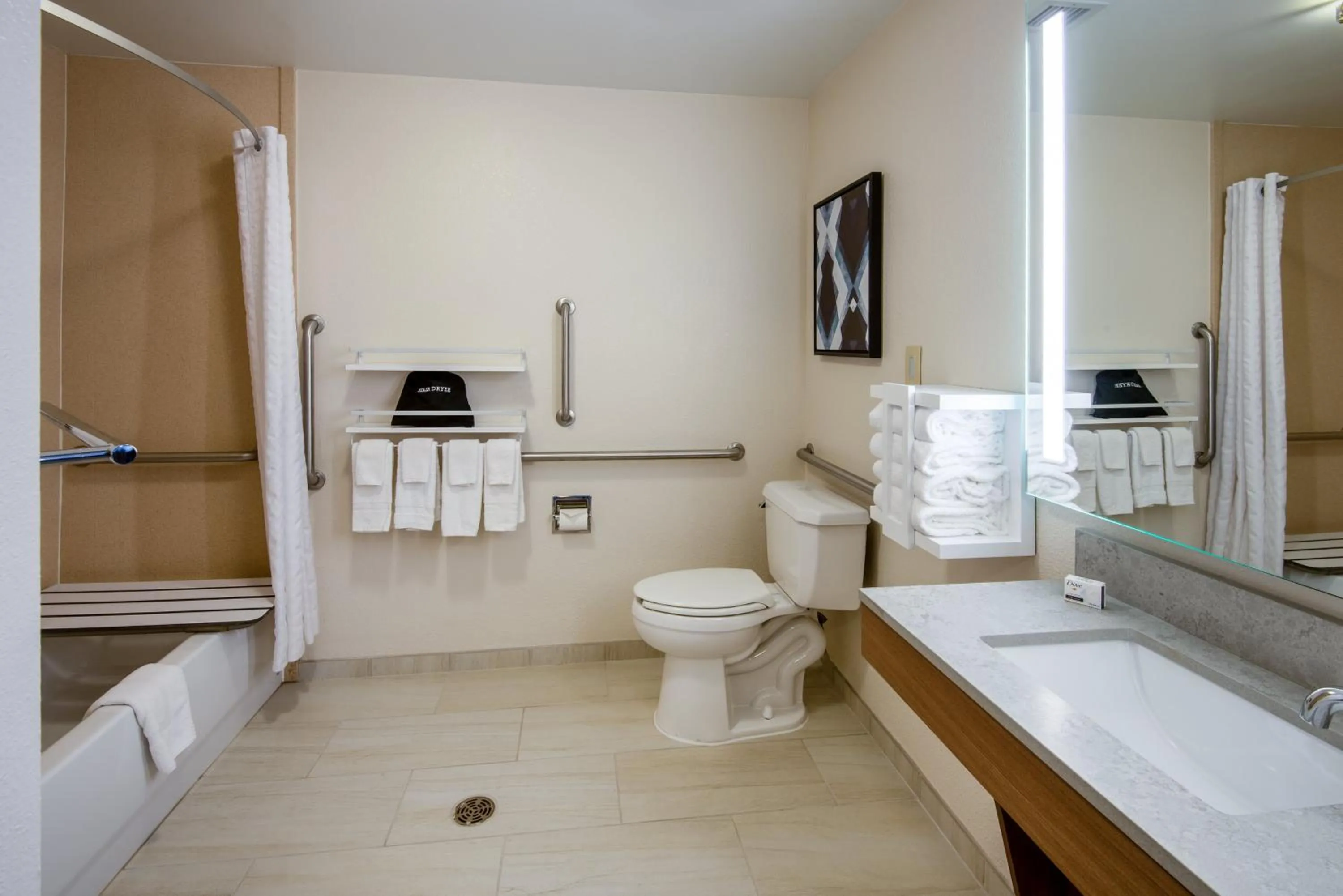 Queen Suite with Mobility Accessible Tub in Candlewood Suites Manassas by IHG