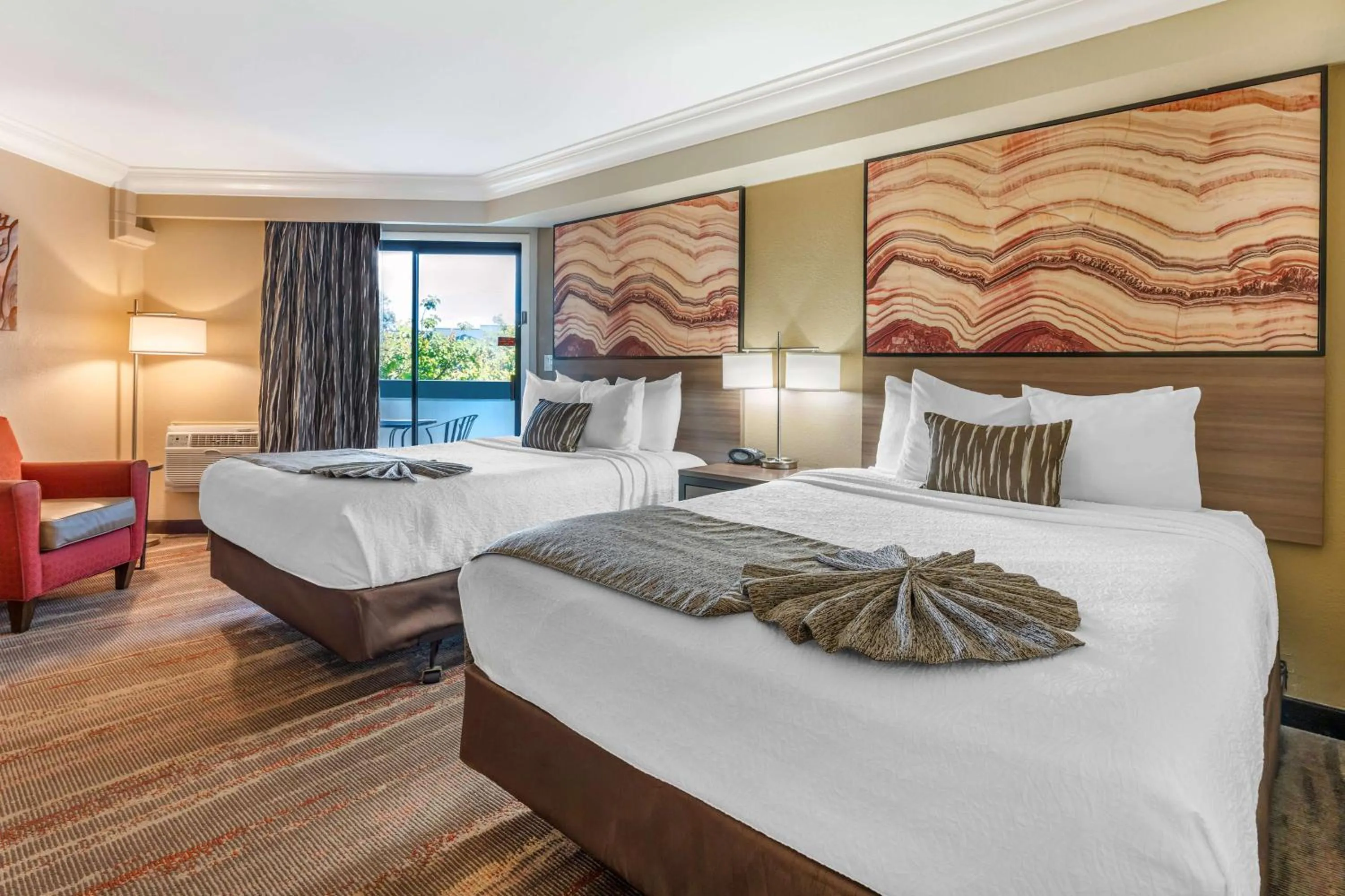 Queen Room with Two Queen Beds - Balcony - Non Smoking in Best Western Plus Wine Country Inn & Suites