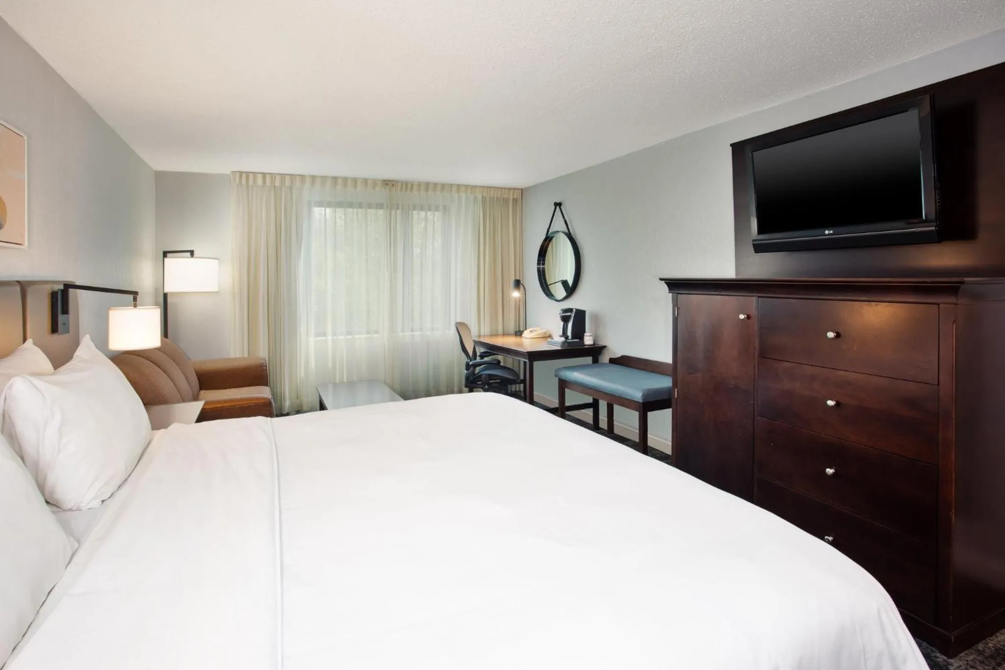 King Suite with Sofa Bed in Crowne Plaza Chicago-Northbrook, an IHG Hotel