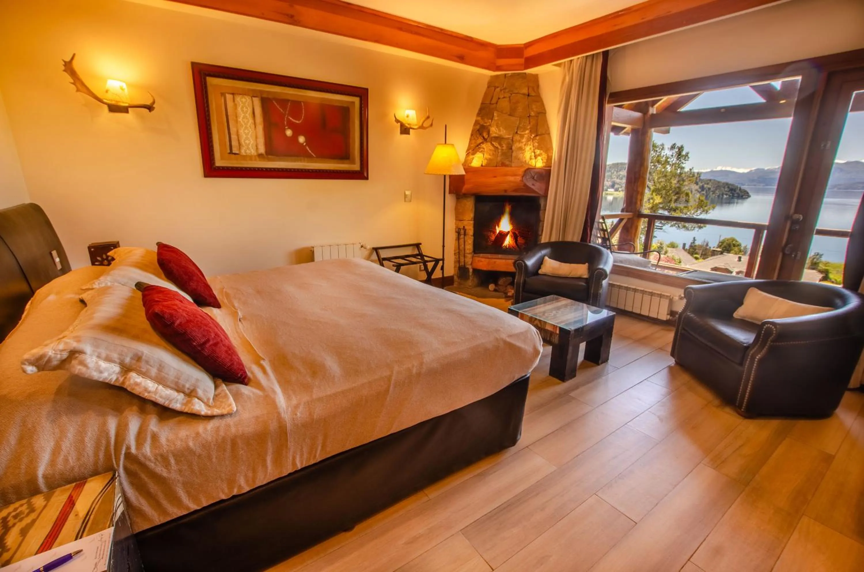 Suite with Lake View in Nido del Cóndor Hotel & Spa