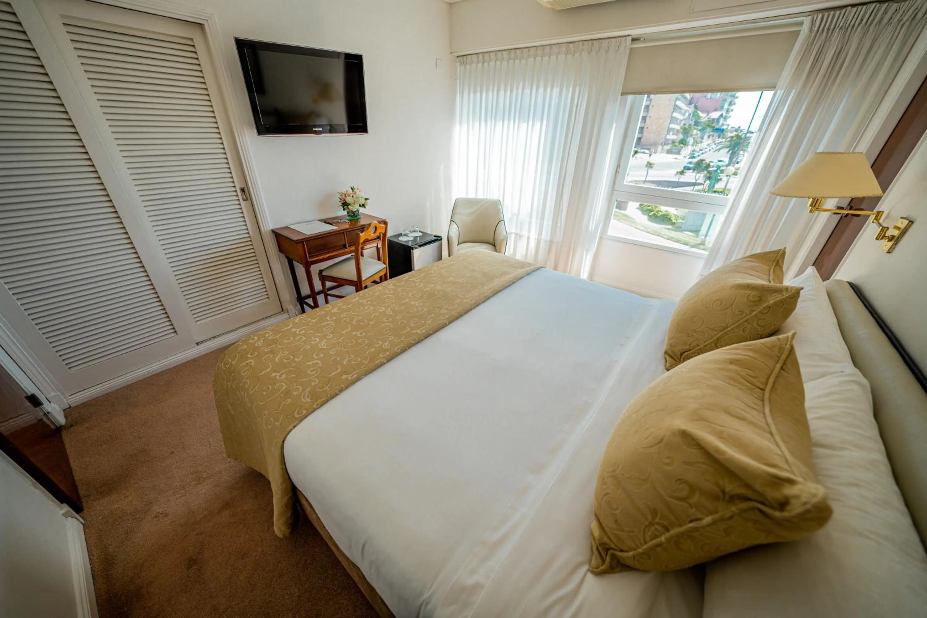 Double Room with Sea View in Hotel Iruña