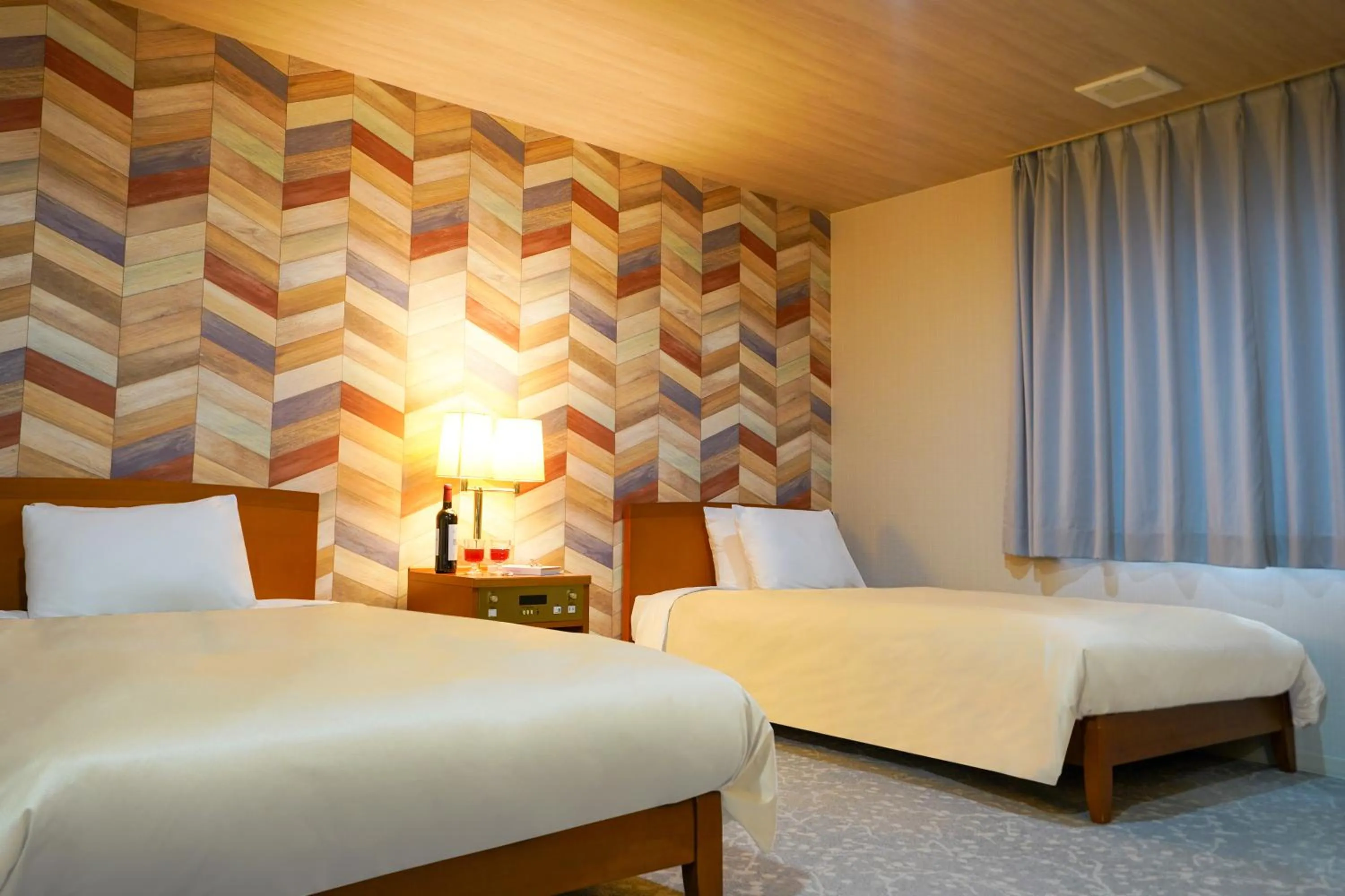 Renewal Twin Room (E-Cigarets Only) - single occupancy in Hotel New Gaea Iizuka