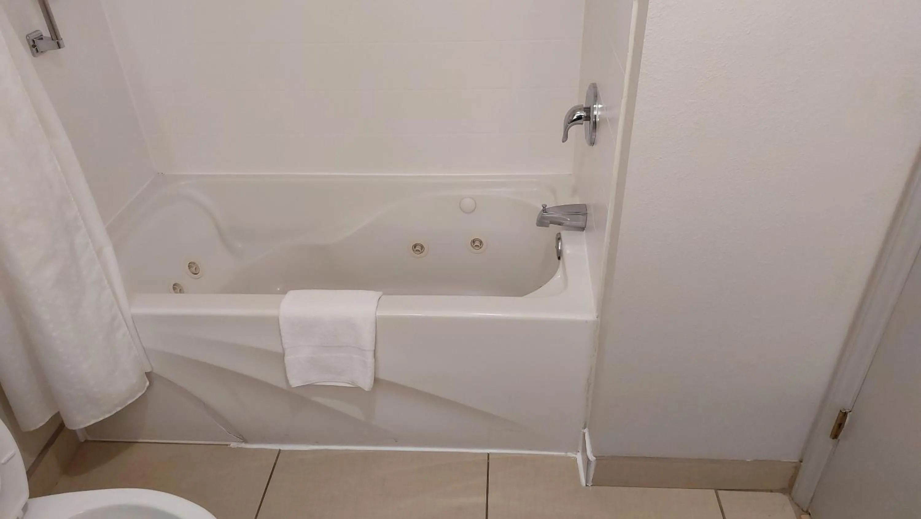 Queen Suite with Two Queen Beds in Holiday Inn Express Hotel & Suites Wake Forest - Raleigh North by IHG