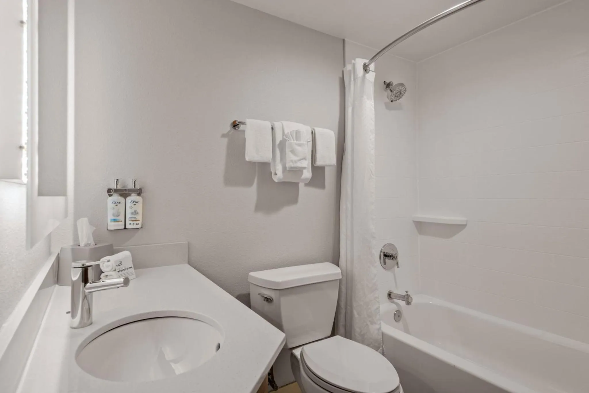 Standard Queen Room with Two Queen Beds - Top Floor in Holiday Inn Express Hershey-Harrisburg Area by IHG