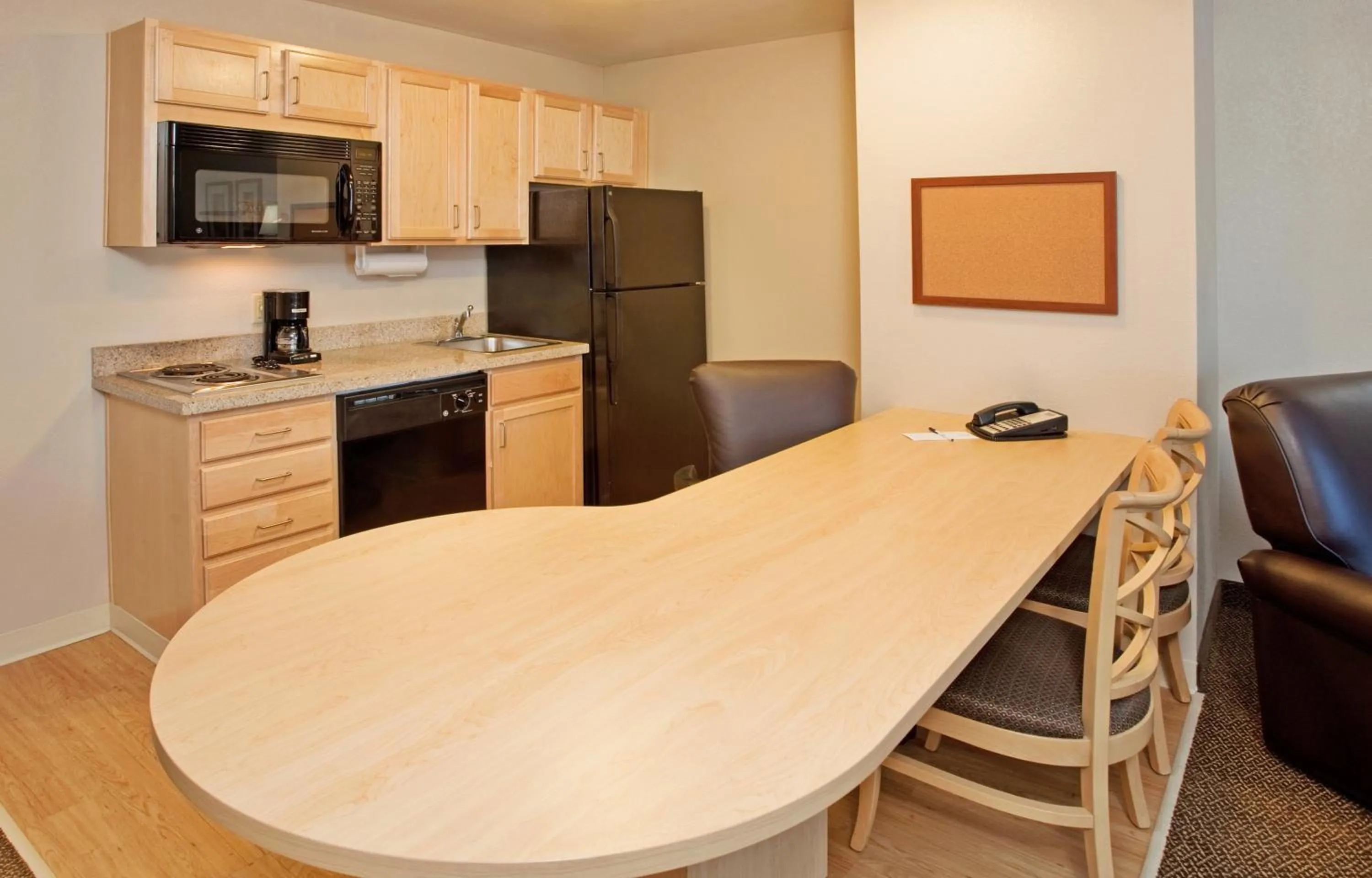 One-Bedroom Queen Suite in Candlewood Suites Junction City - Ft. Riley by IHG
