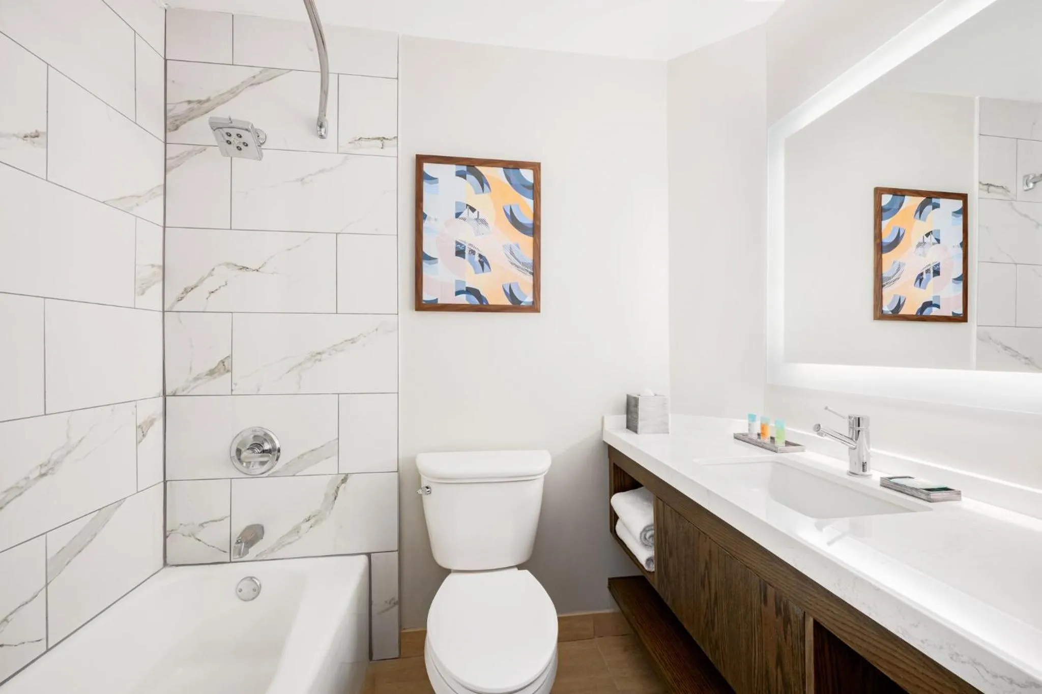 Premium King Room in Crowne Plaza Jacksonville Airport I-95N by IHG