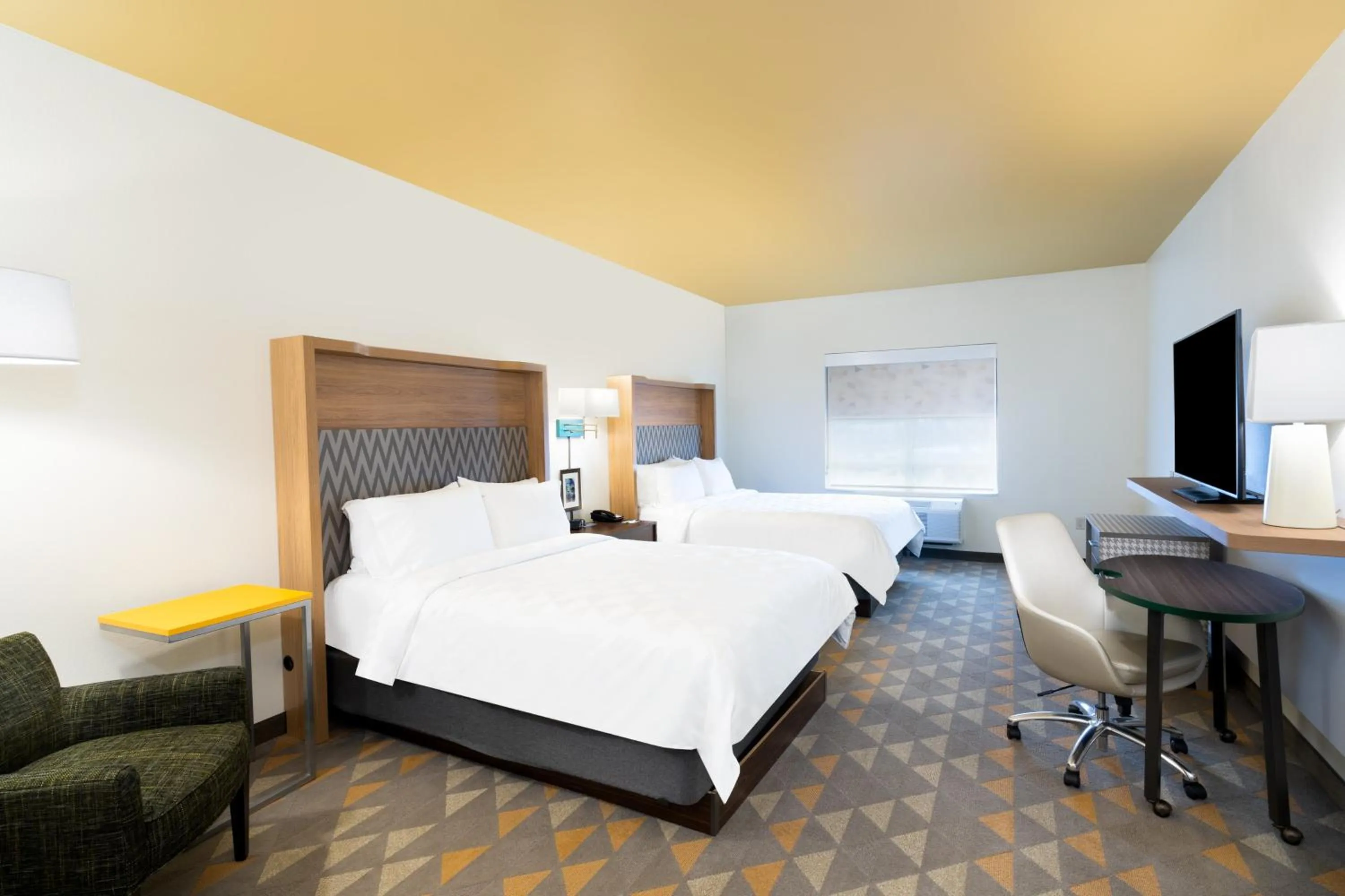 Standard Room with Two Queen Beds in Holiday Inn Hotels Batesville by IHG