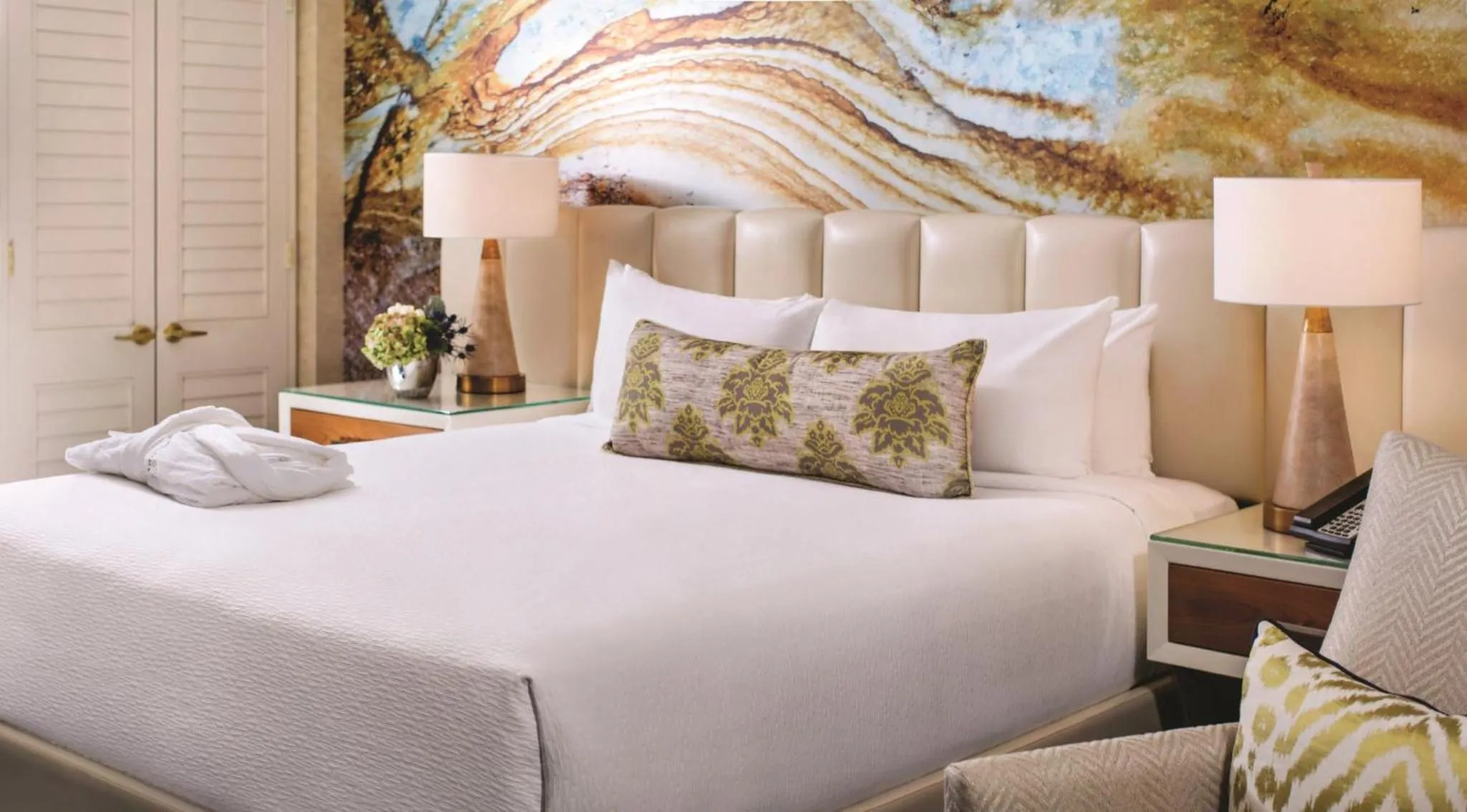 Resort King Room in Mandalay Bay