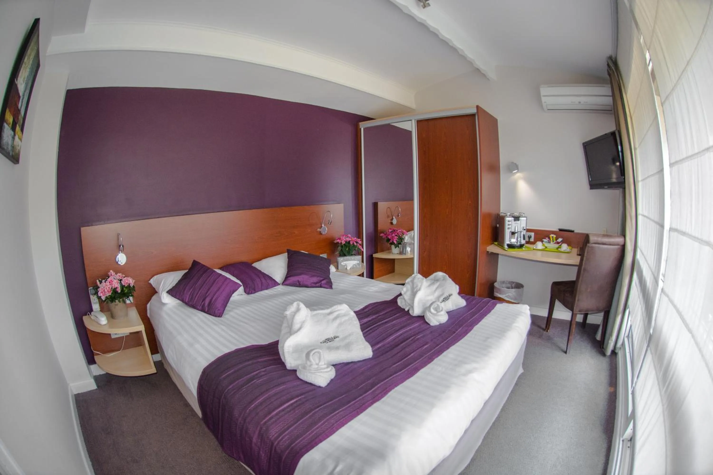 Junior Suite with Balcony in Hotel SPA Plage St Jean