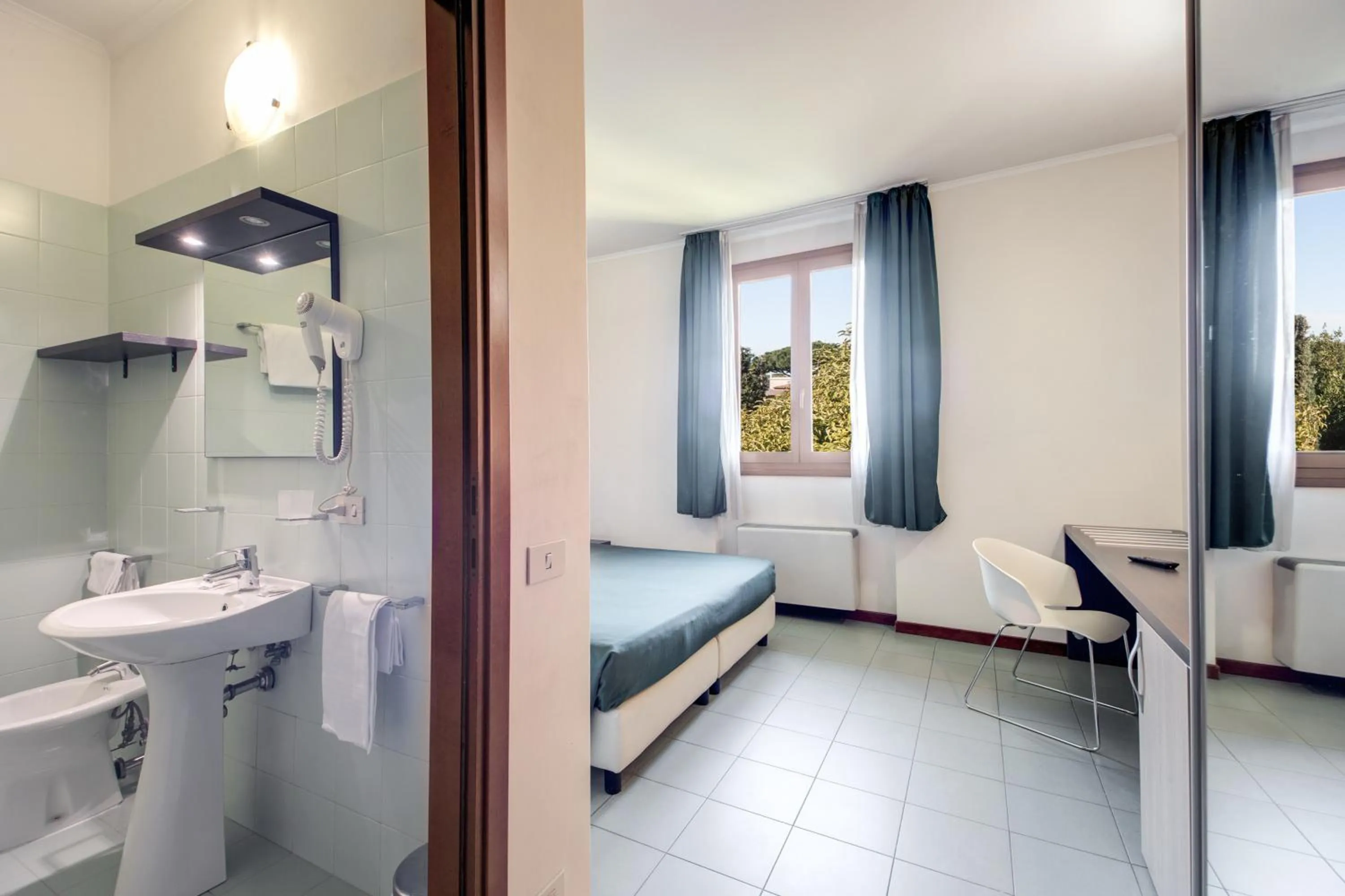 Double or Twin Room in Hotel Alba Roma