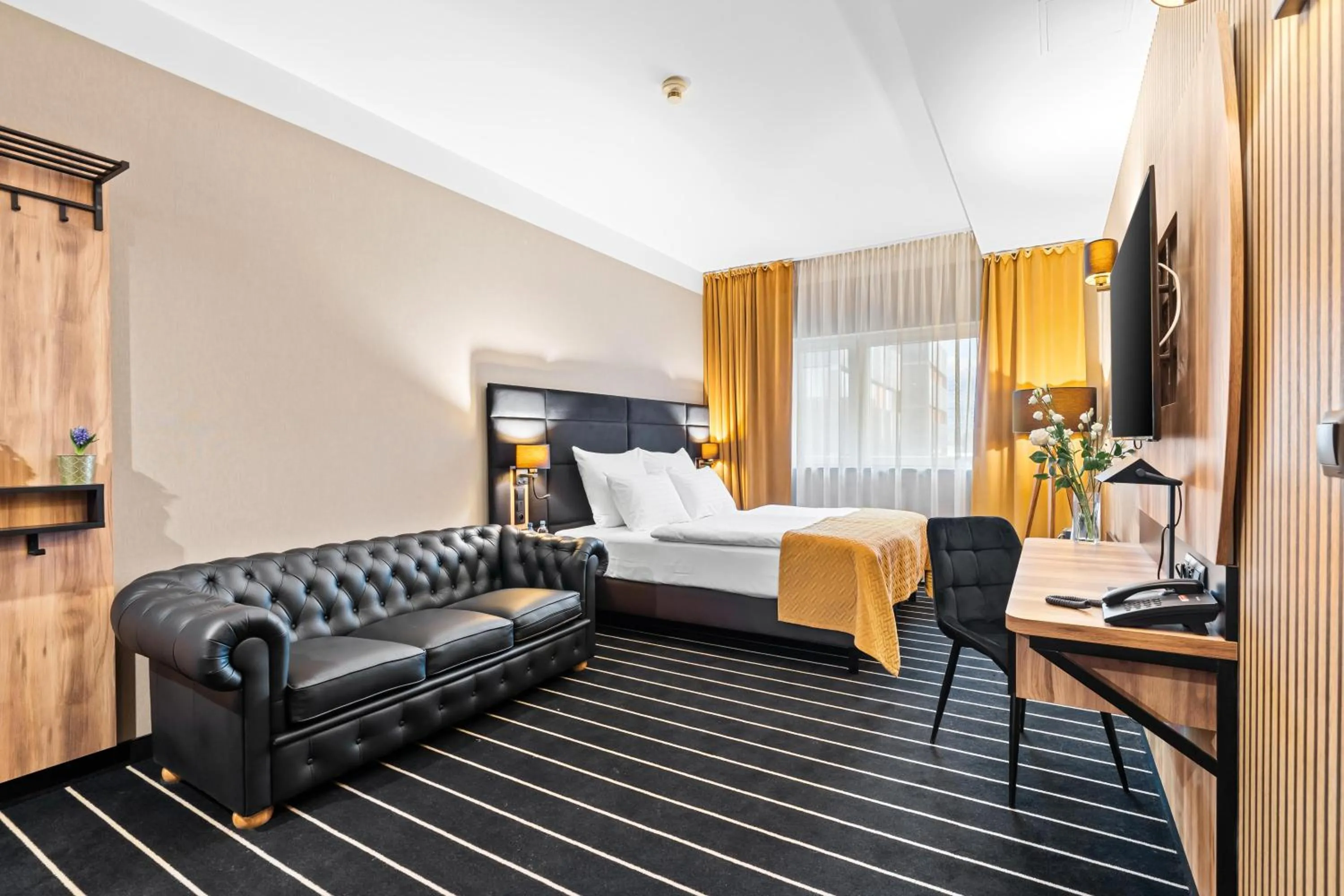 Family Triple Room in Park Hotel Diament Wroclaw