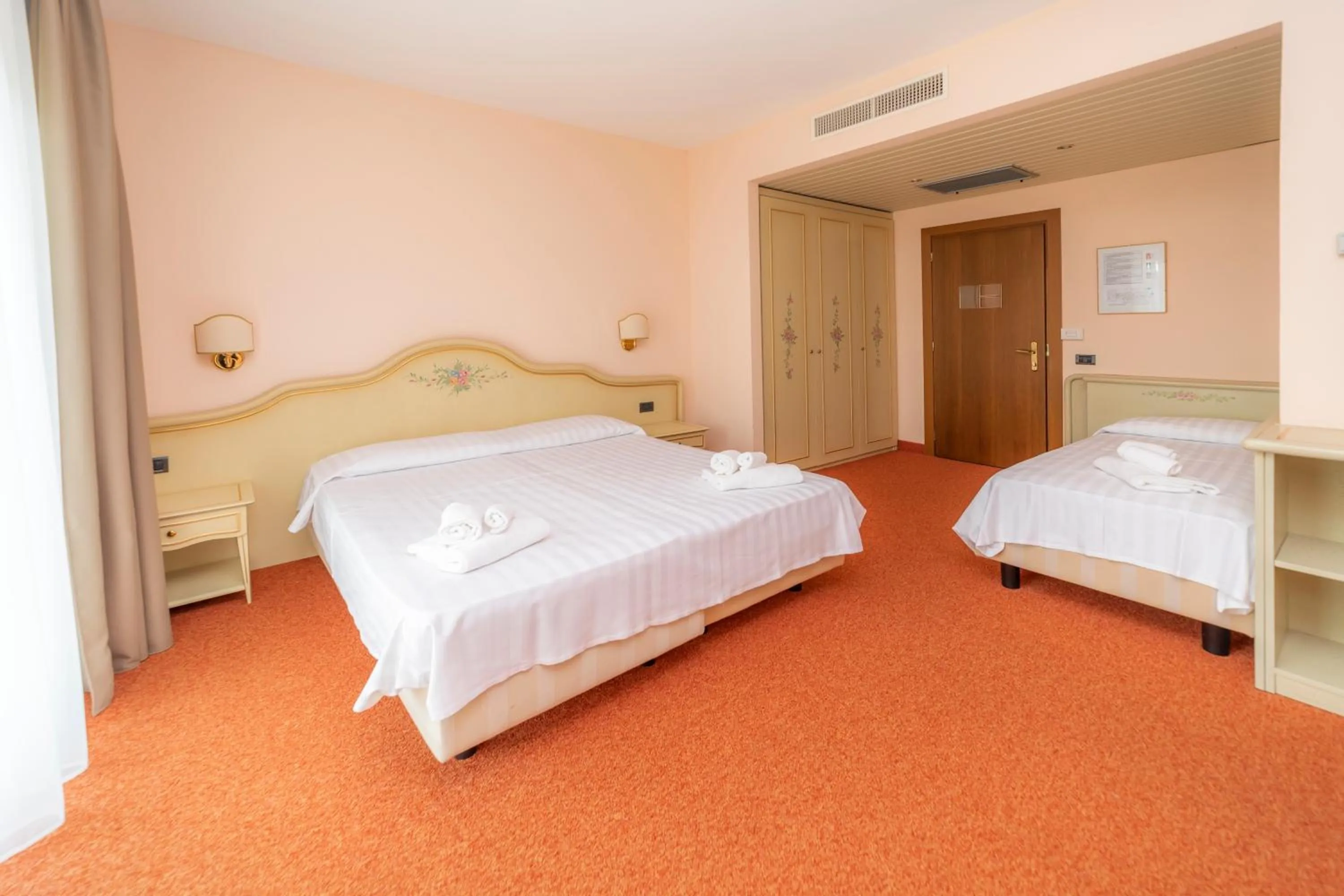 Triple Room in Hotel Della Torre