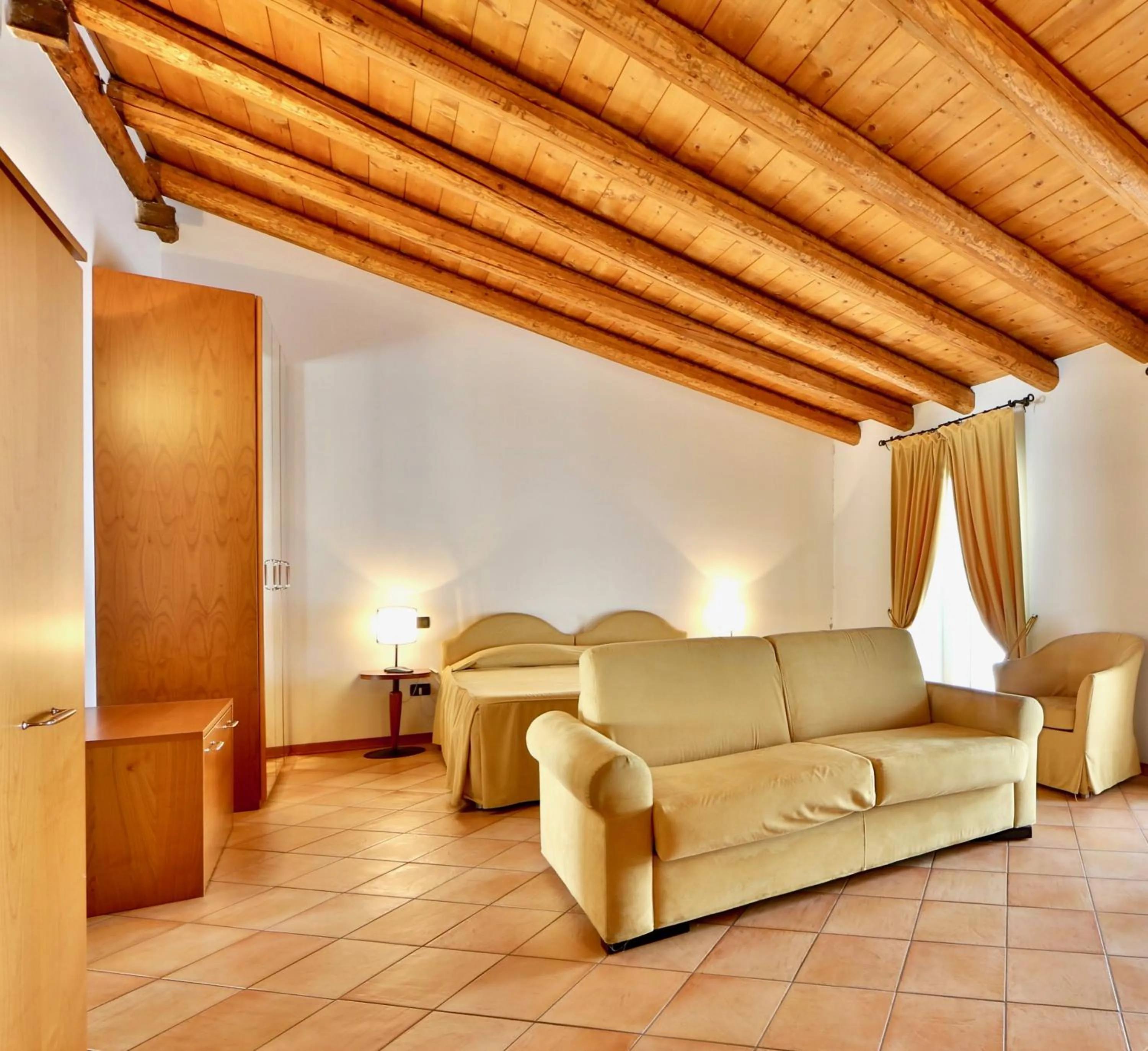 One-Bedroom Apartment (5 Adults) in Residence San Giusto