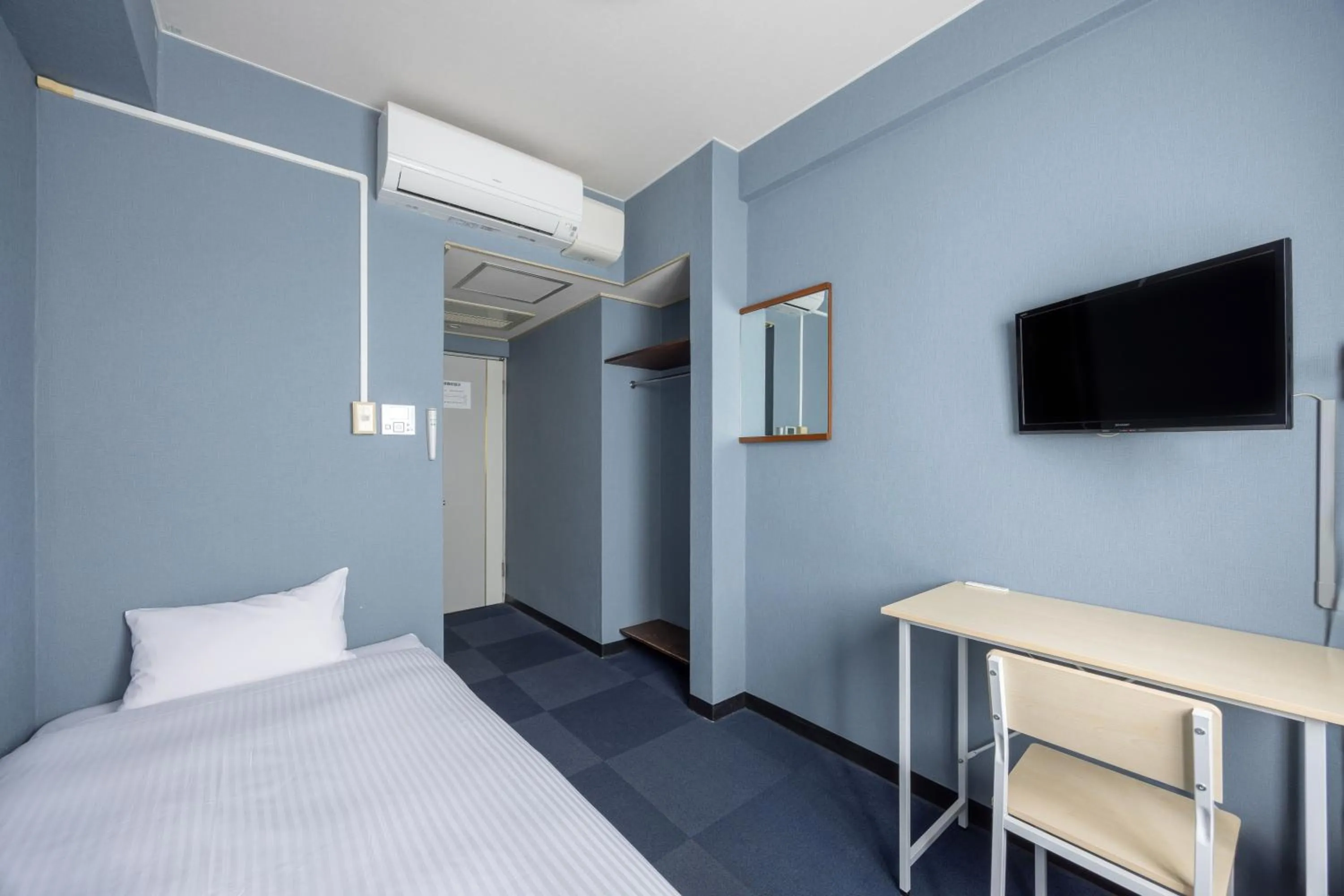 Single Room with Shared Bathroom - single occupancy in Fukuyama Royal Hotel