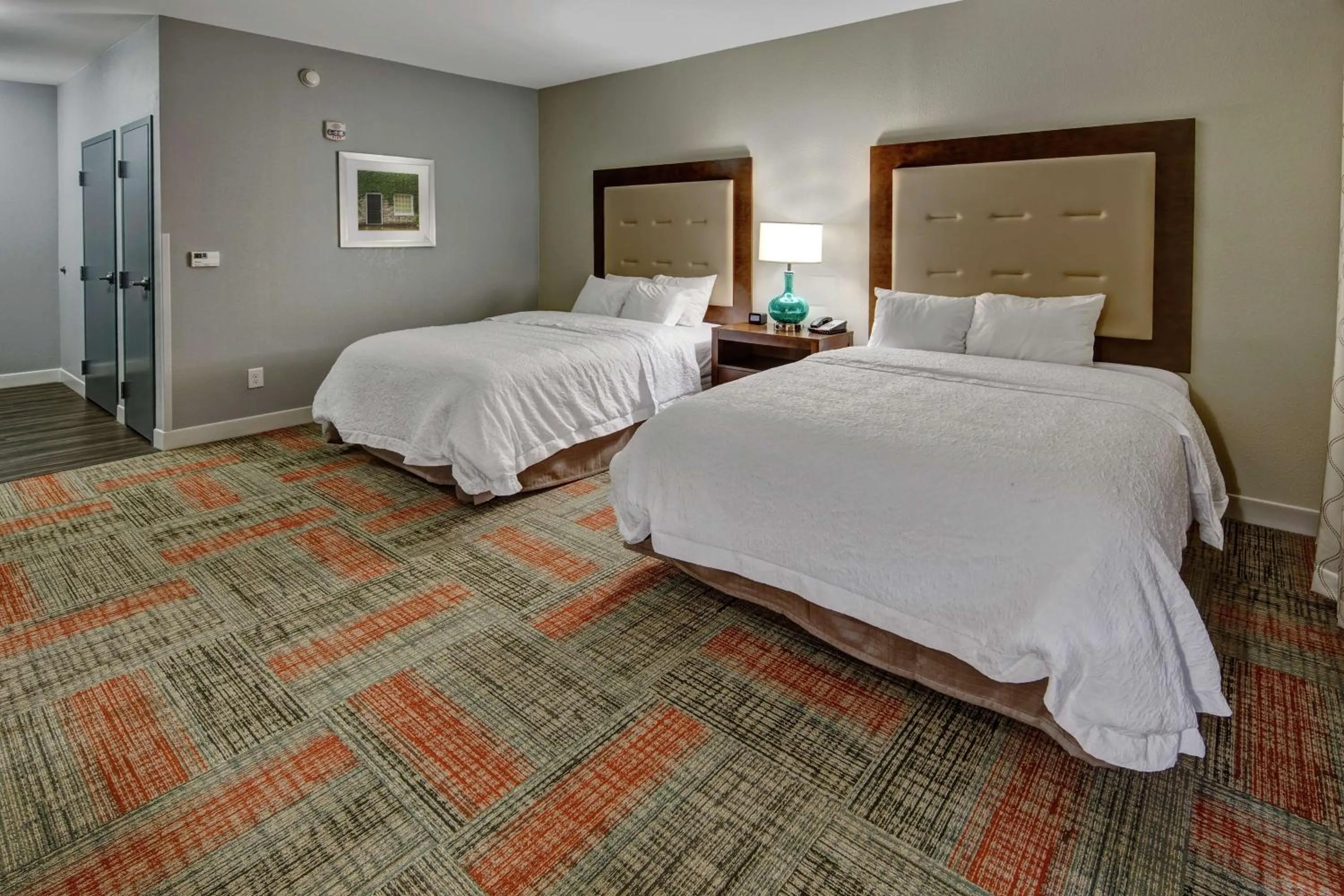 Queen Room with Two Queen Beds - Mobility and Hearing Access/Non-Smoking in Hampton Inn Summerville SC