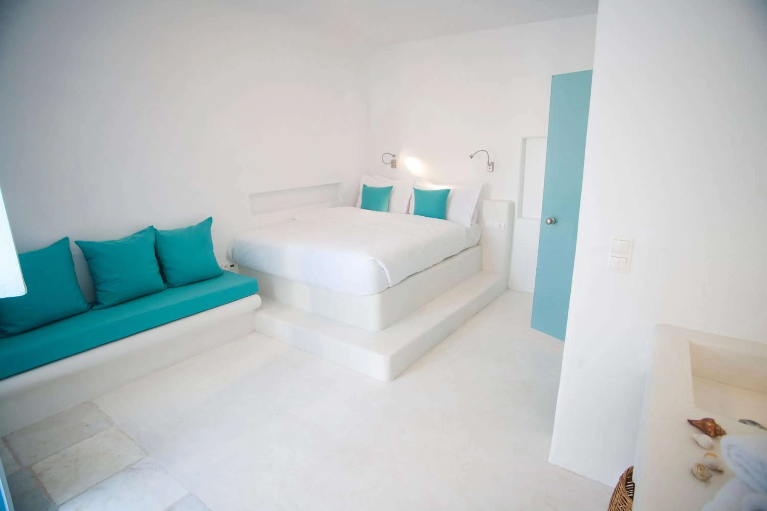 Apartment with Side Sea View in Mykonos Moussa