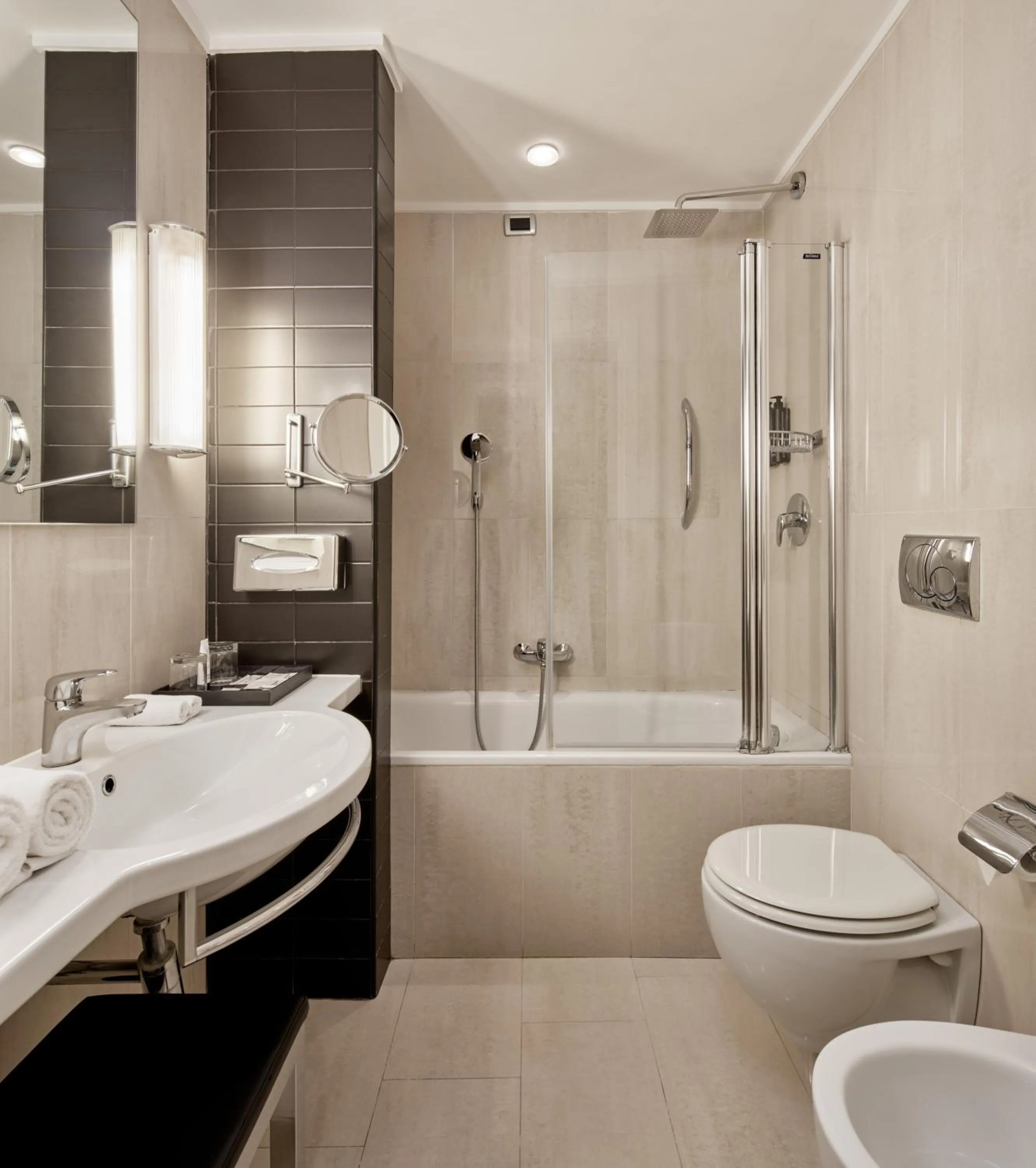 Twin Guest Room with Terrace in Palazzo Caracciolo Naples