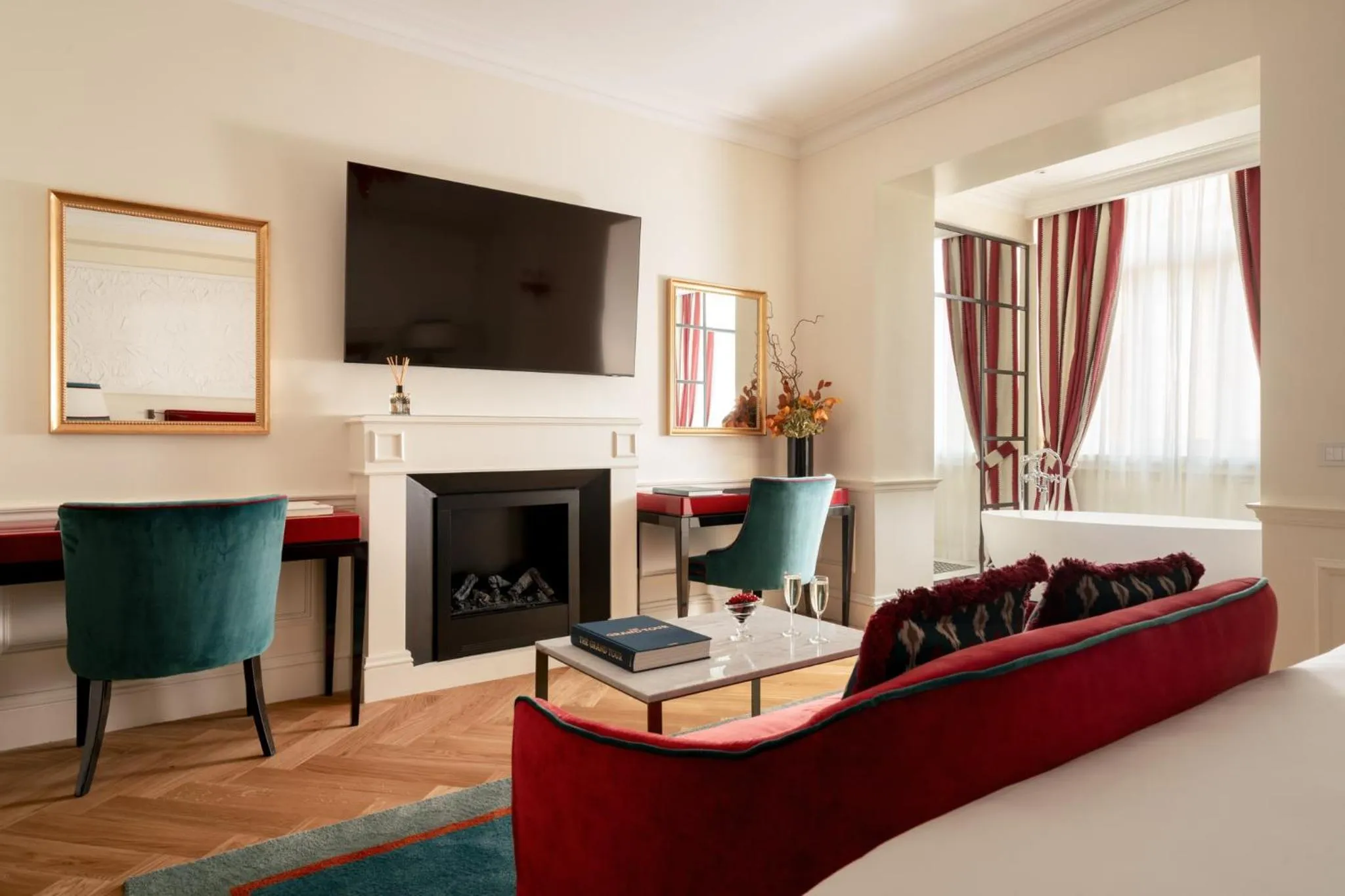 Romantic Junior Suite in Palazzo Ripetta