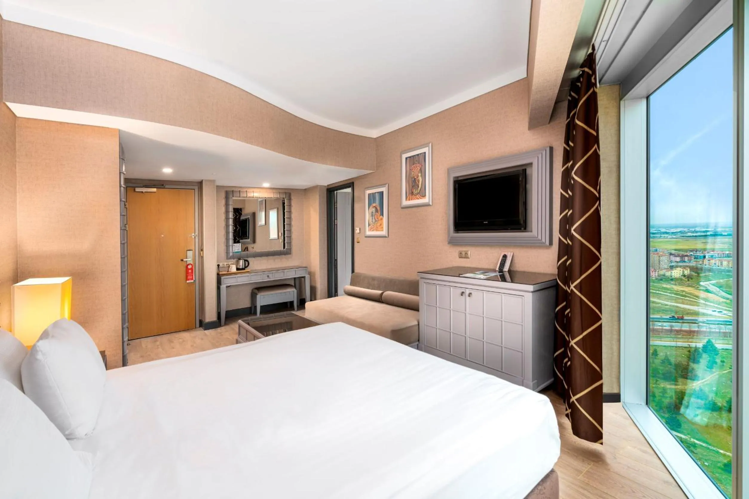 Corner Room in Grand Hotel Konya