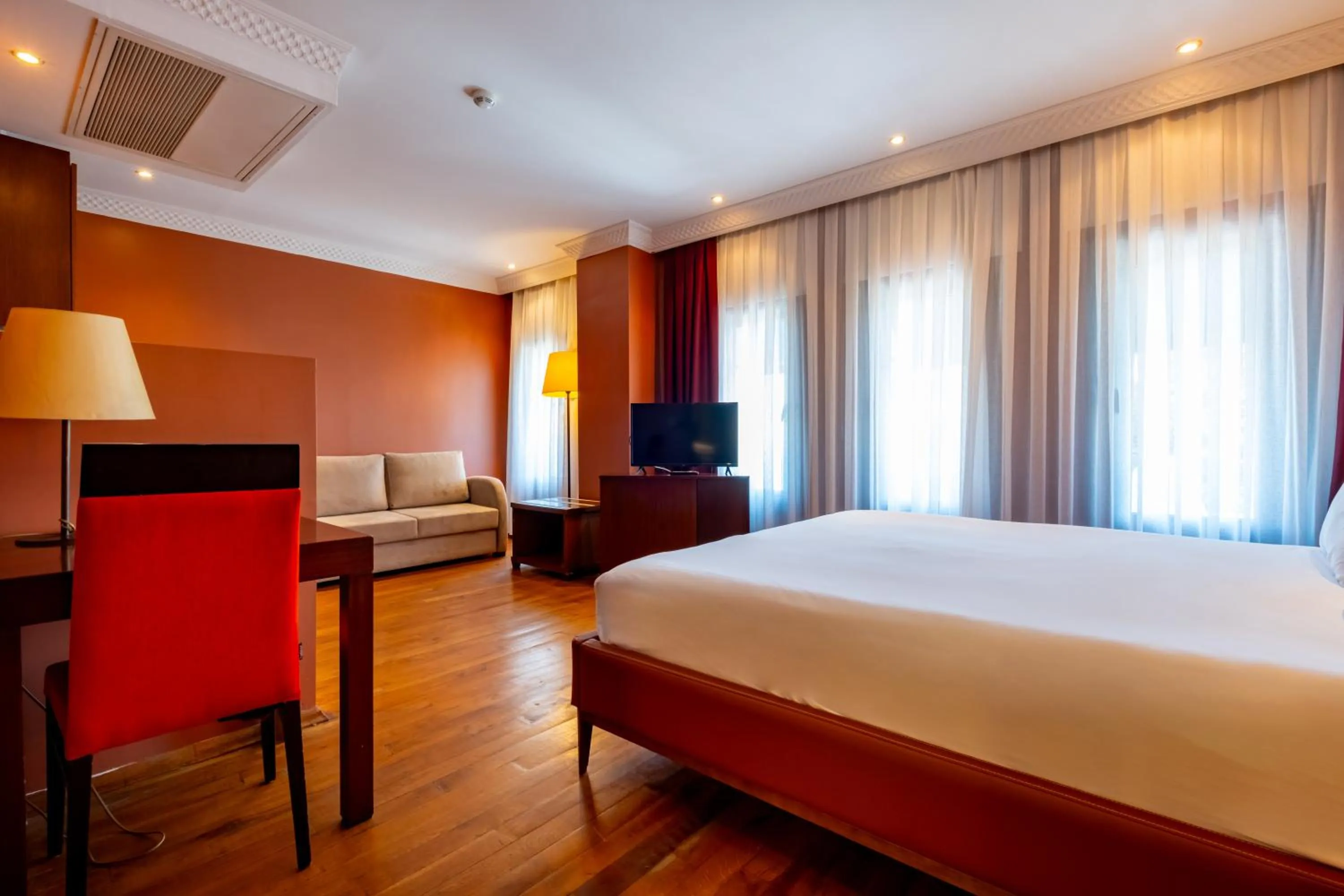 Comfort Triple Room in Mangana Konak Hotel