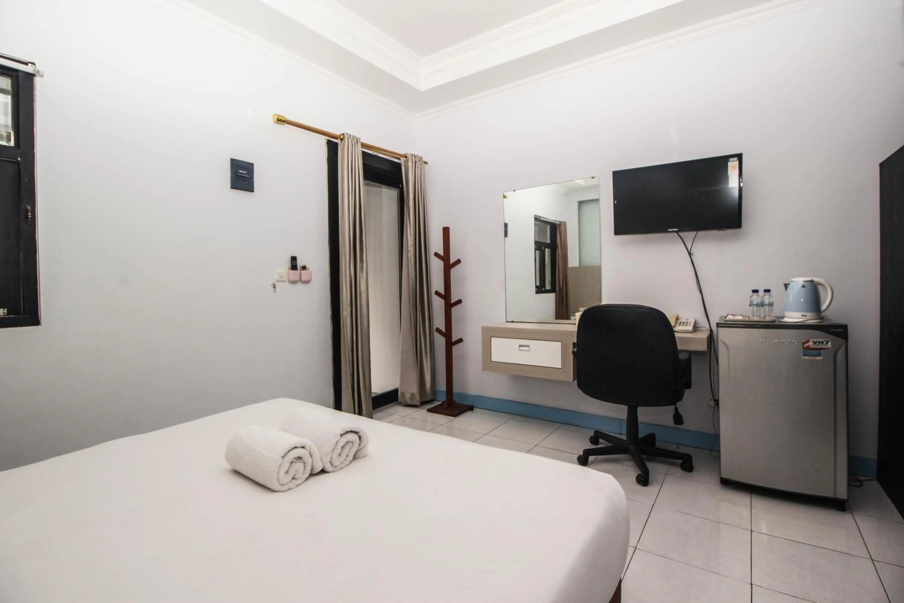 Deluxe Double or Twin Room with Sea View in Allisa Resort Hotel