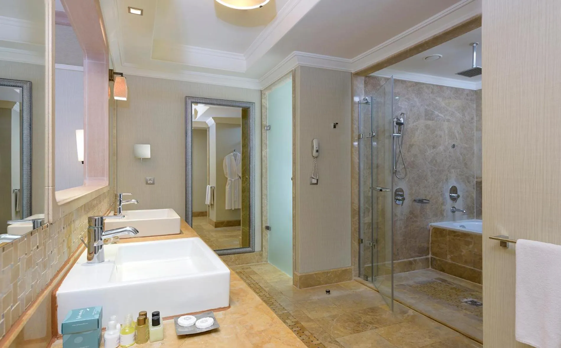 Deluxe Large Room with Sea View - single occupancy in Lykia World Links Golf Antalya