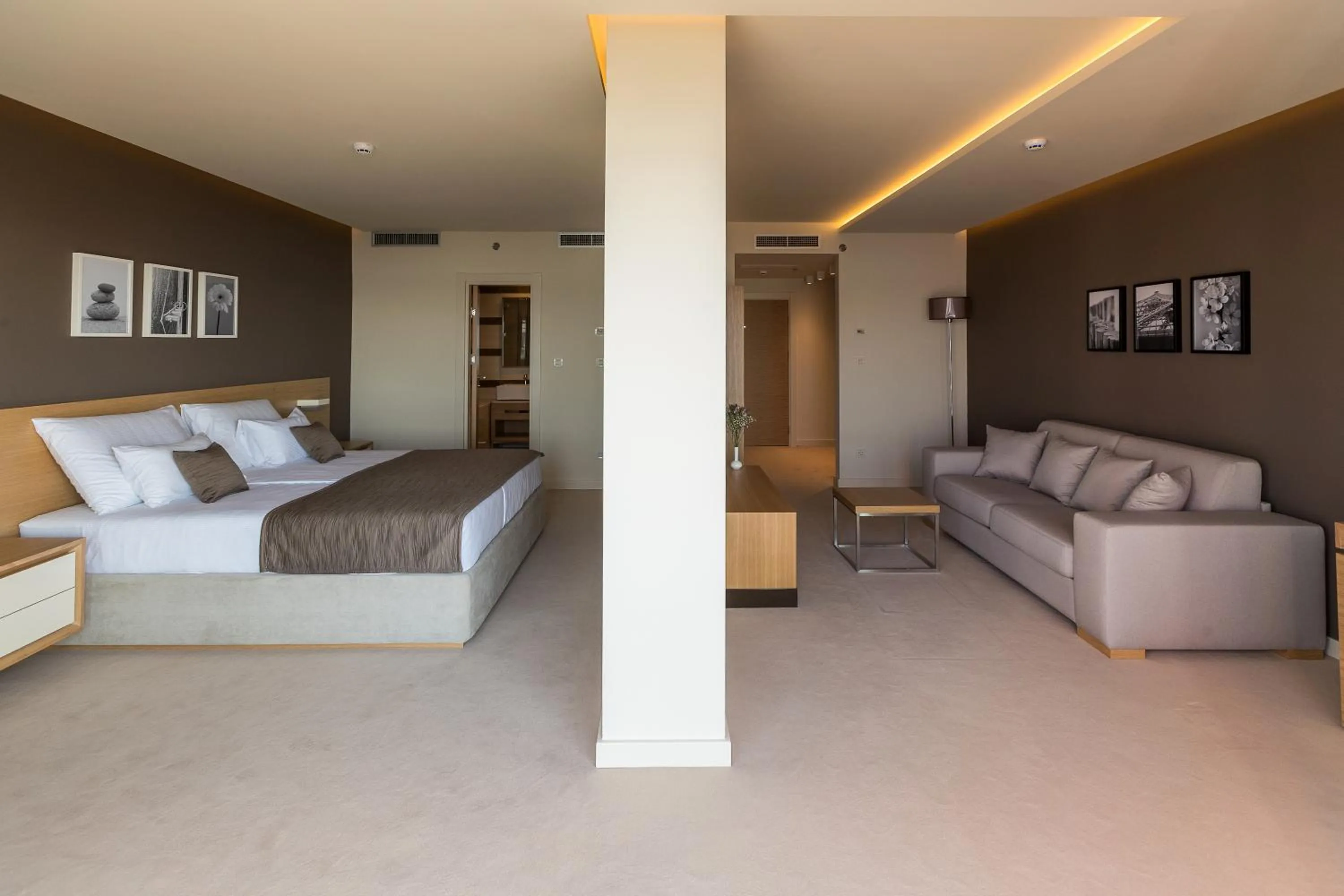 Deluxe Suite with Sea View in Hotel Crikvenica