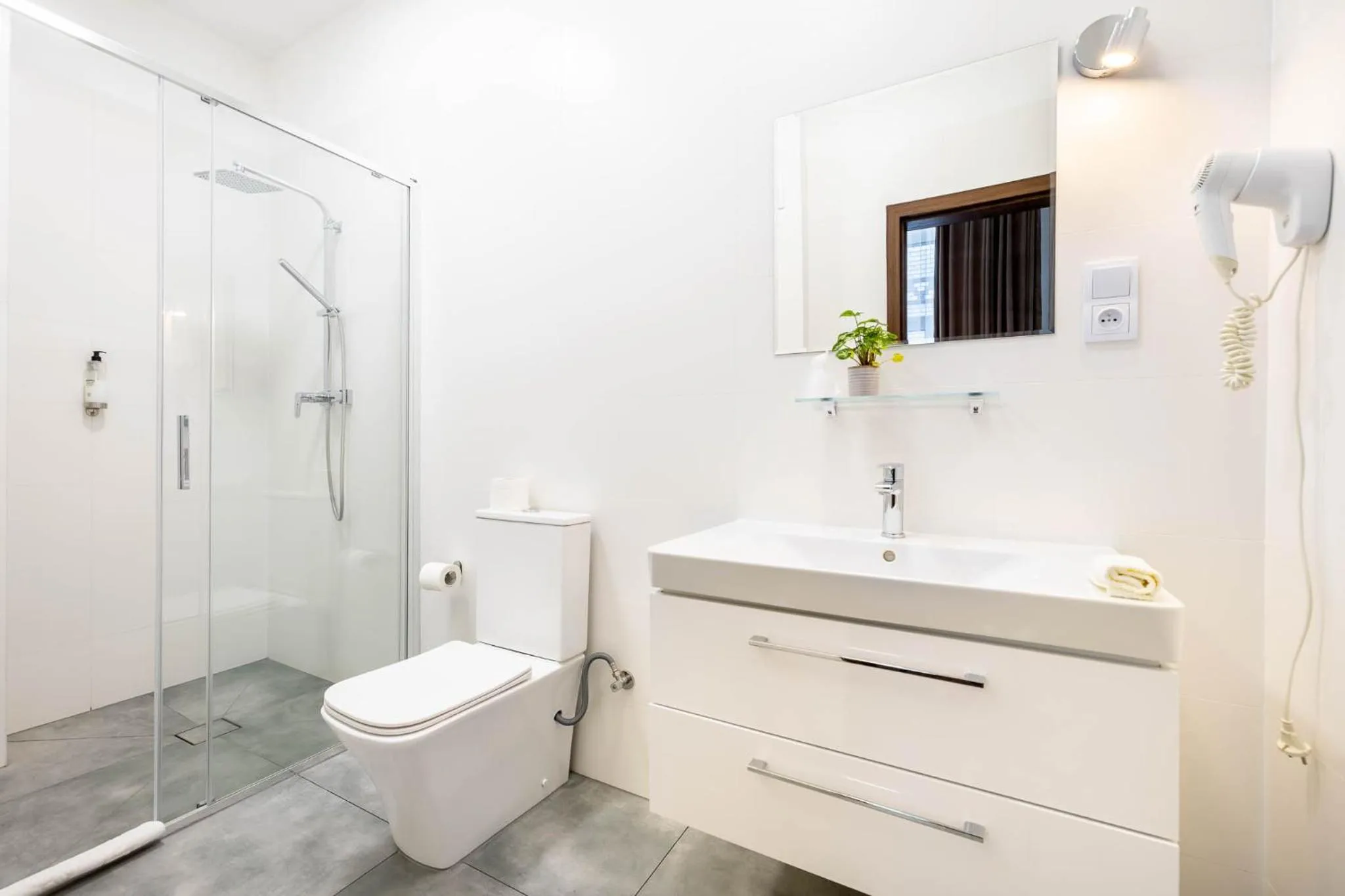 Superior Single Room in Hotel Lothus