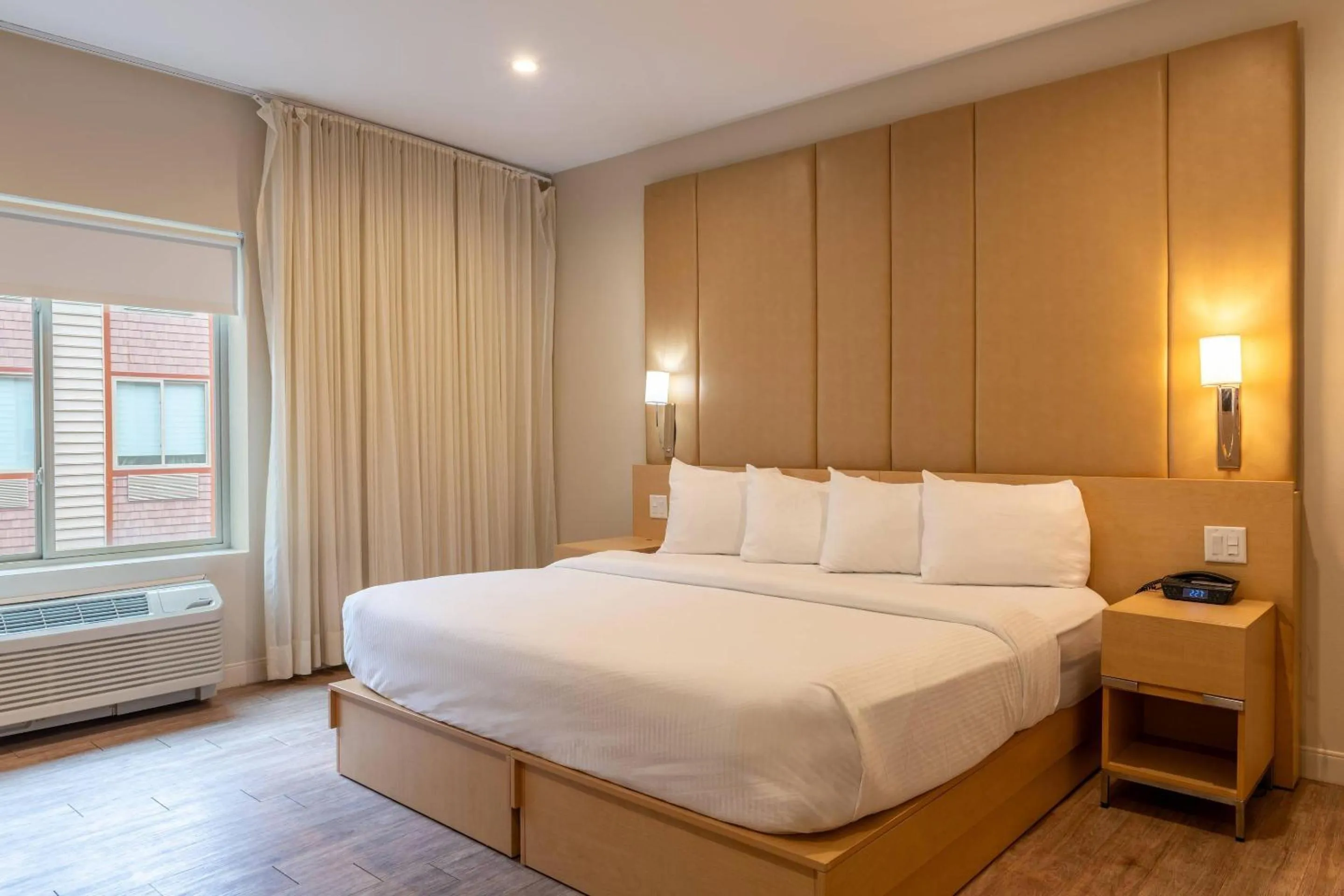 Standard King Room - Non-Smoking  in The Chandler Inn Bethlehem - Littleton, an Ascend Collection Hotel