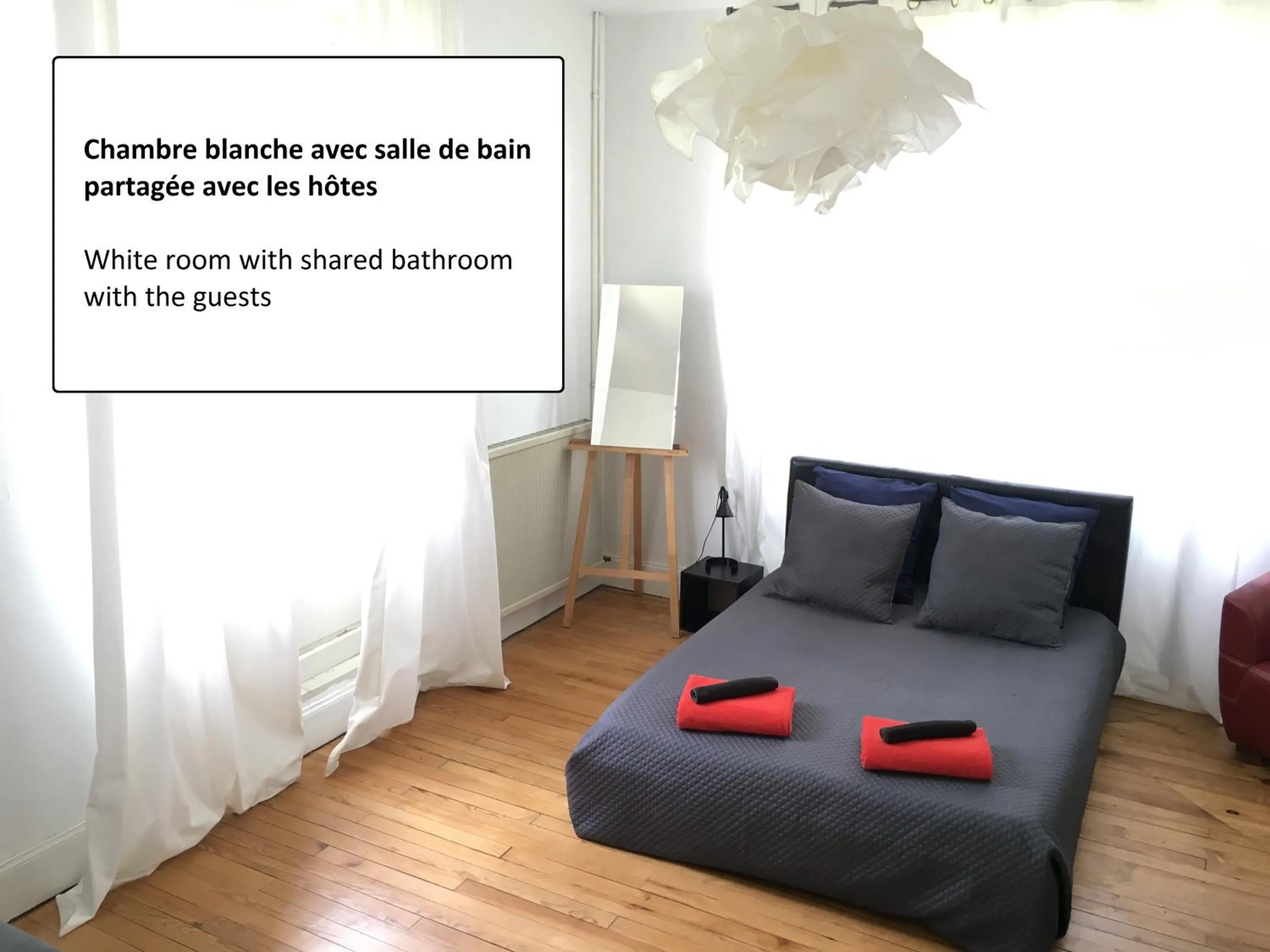 Triple Room with Shared Bathroom - single occupancy in Chez Dan et Véro - Chambre d'hôte