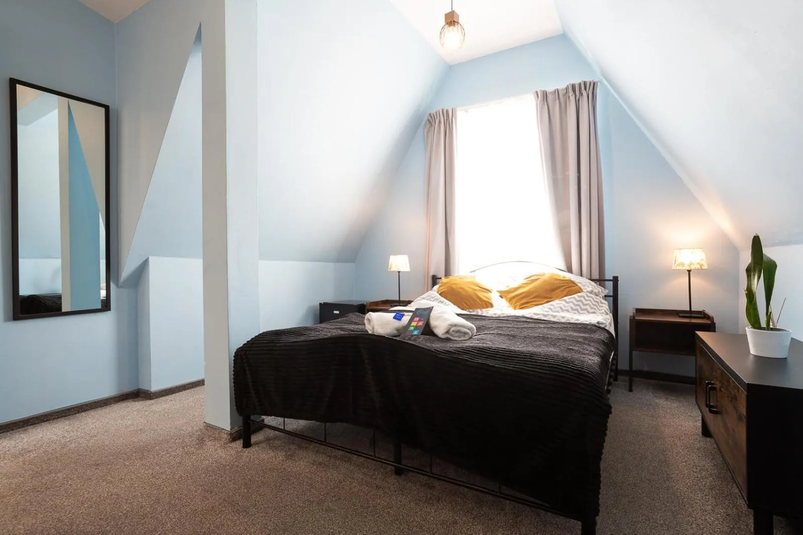 Deluxe Double Room in Moon Hostel Gdańsk