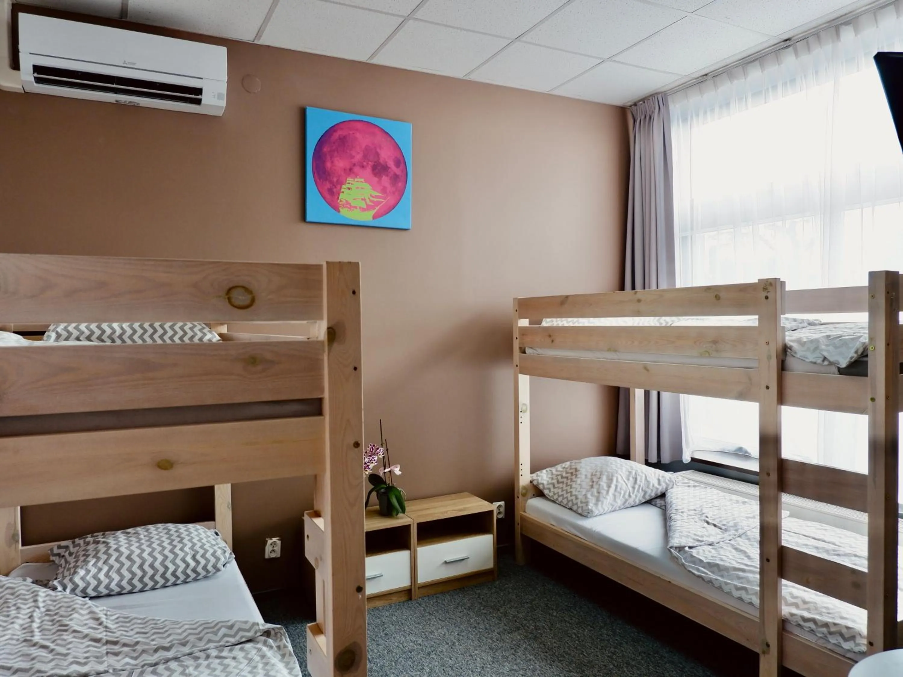 Quadruple Room with Air Condition and Shared Bathroom in Moon Hostel Gdańsk