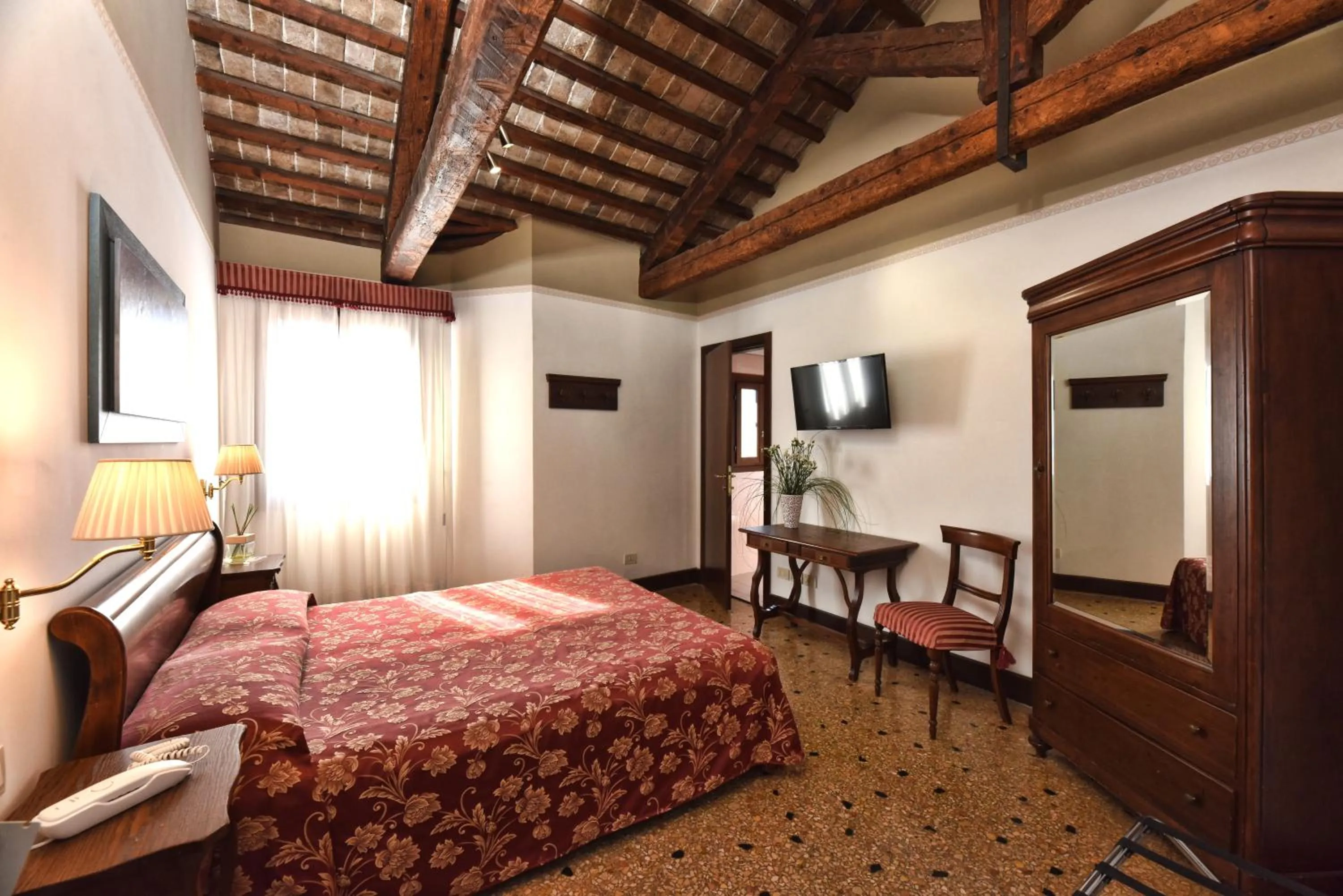 Superior Double or Twin Room in Locanda Casa Martini