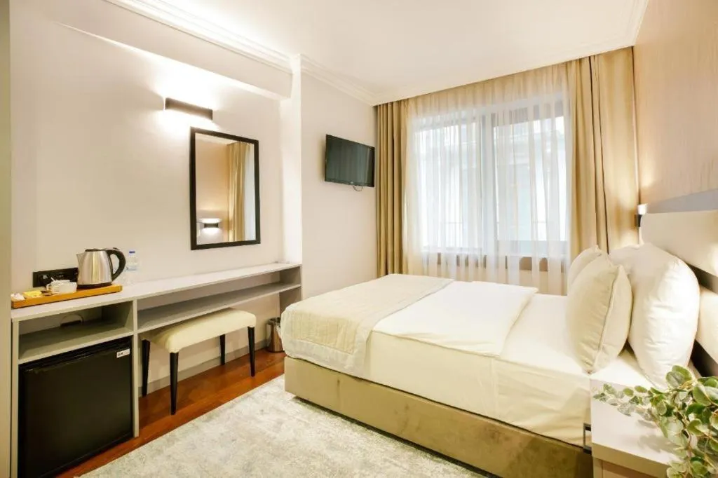 Standard Double Room in Marble Hotel