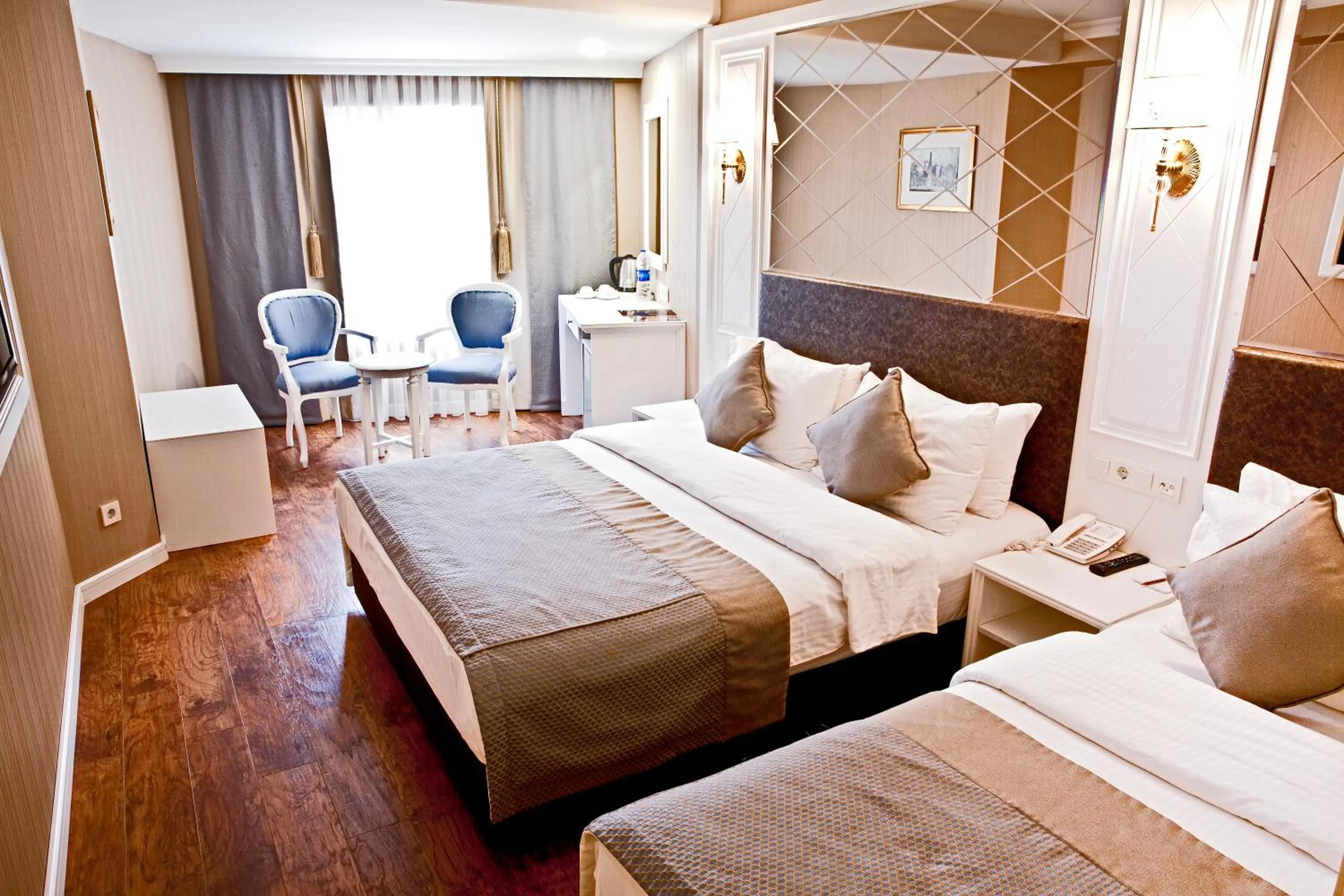 Superior Triple Room in Seres Hotel Old City