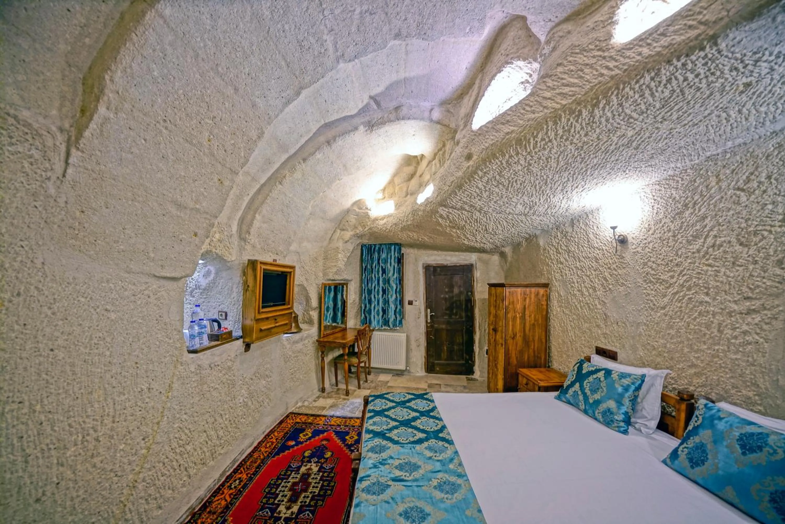 Boutique Double or Twin Room in Elysee Cave House