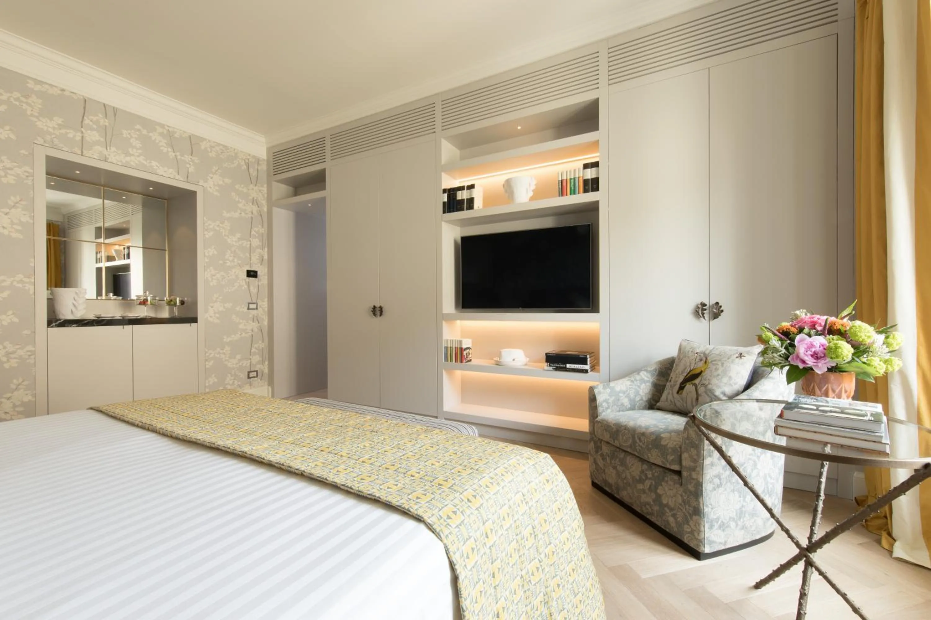 Deluxe Double Room in Rocco Forte Hotel Savoy