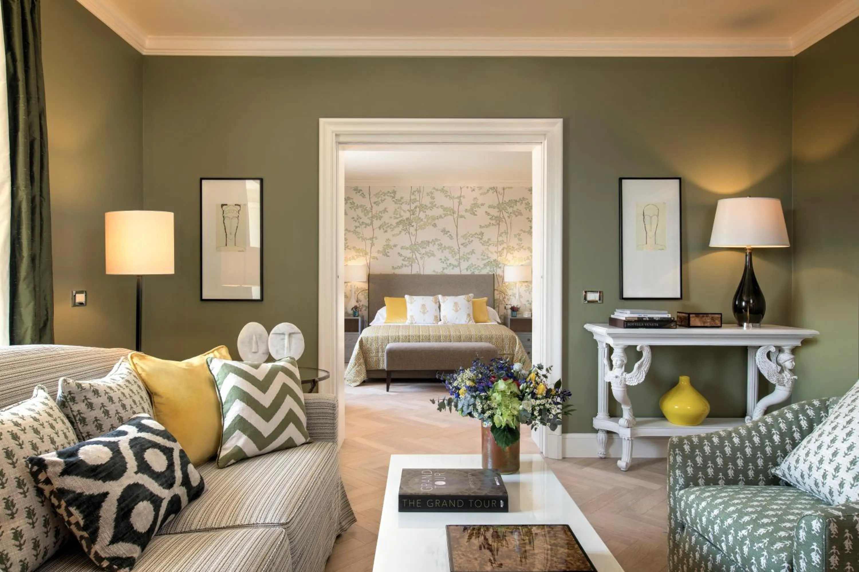 Deluxe Junior Suite in Rocco Forte Hotel Savoy