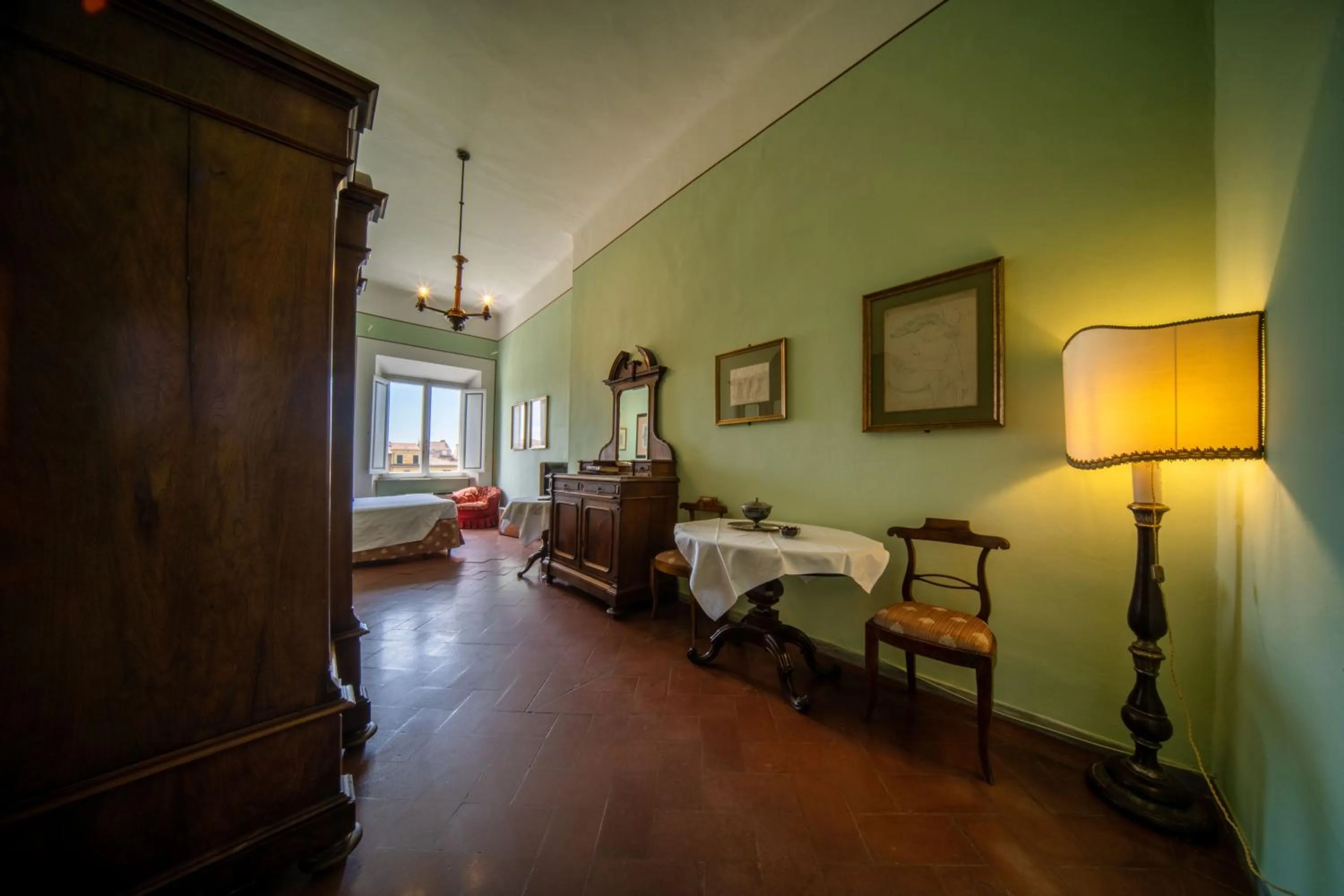 Family Room in Royal Victoria Hotel