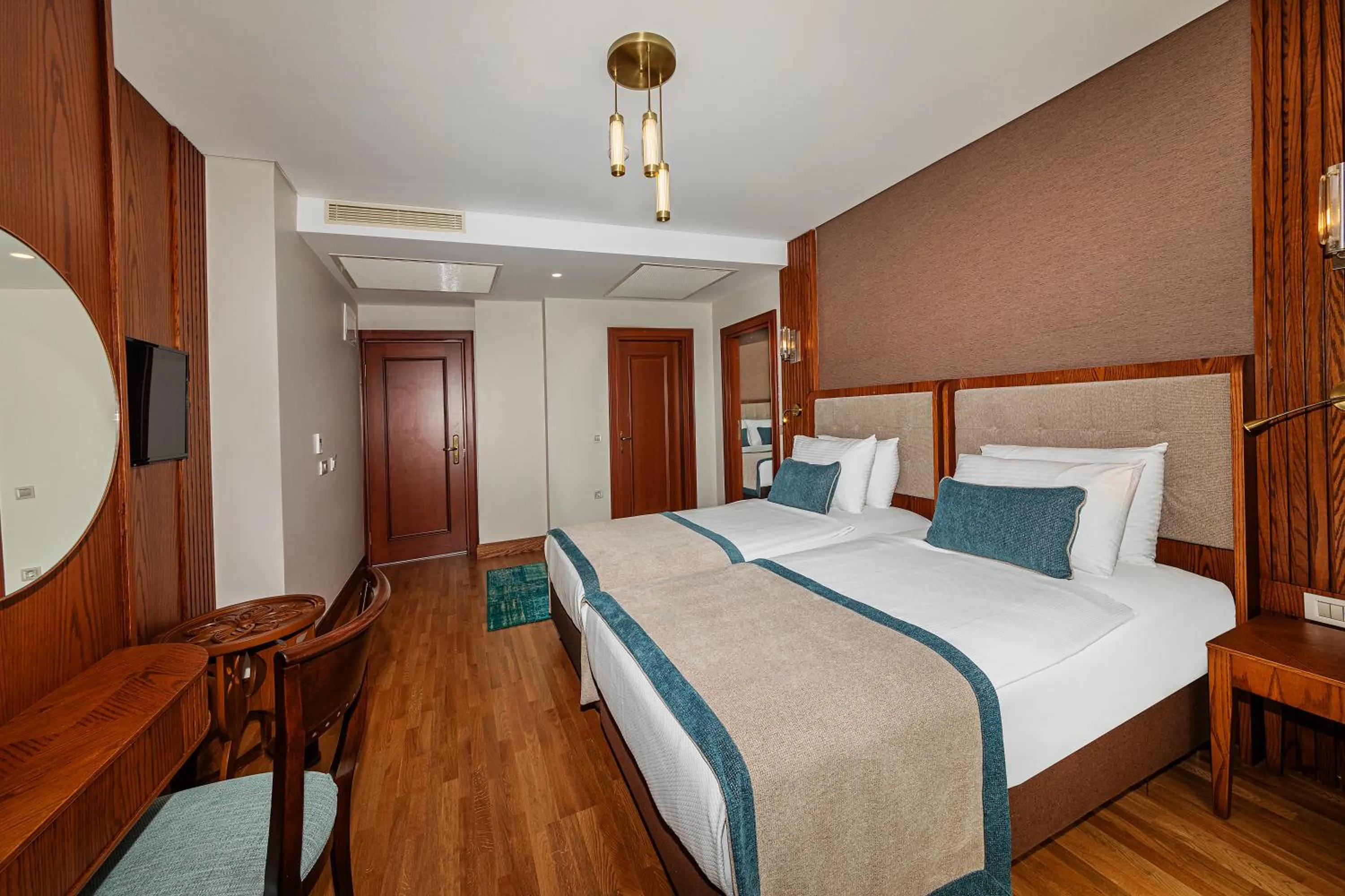 Family Room in Triton Hotel