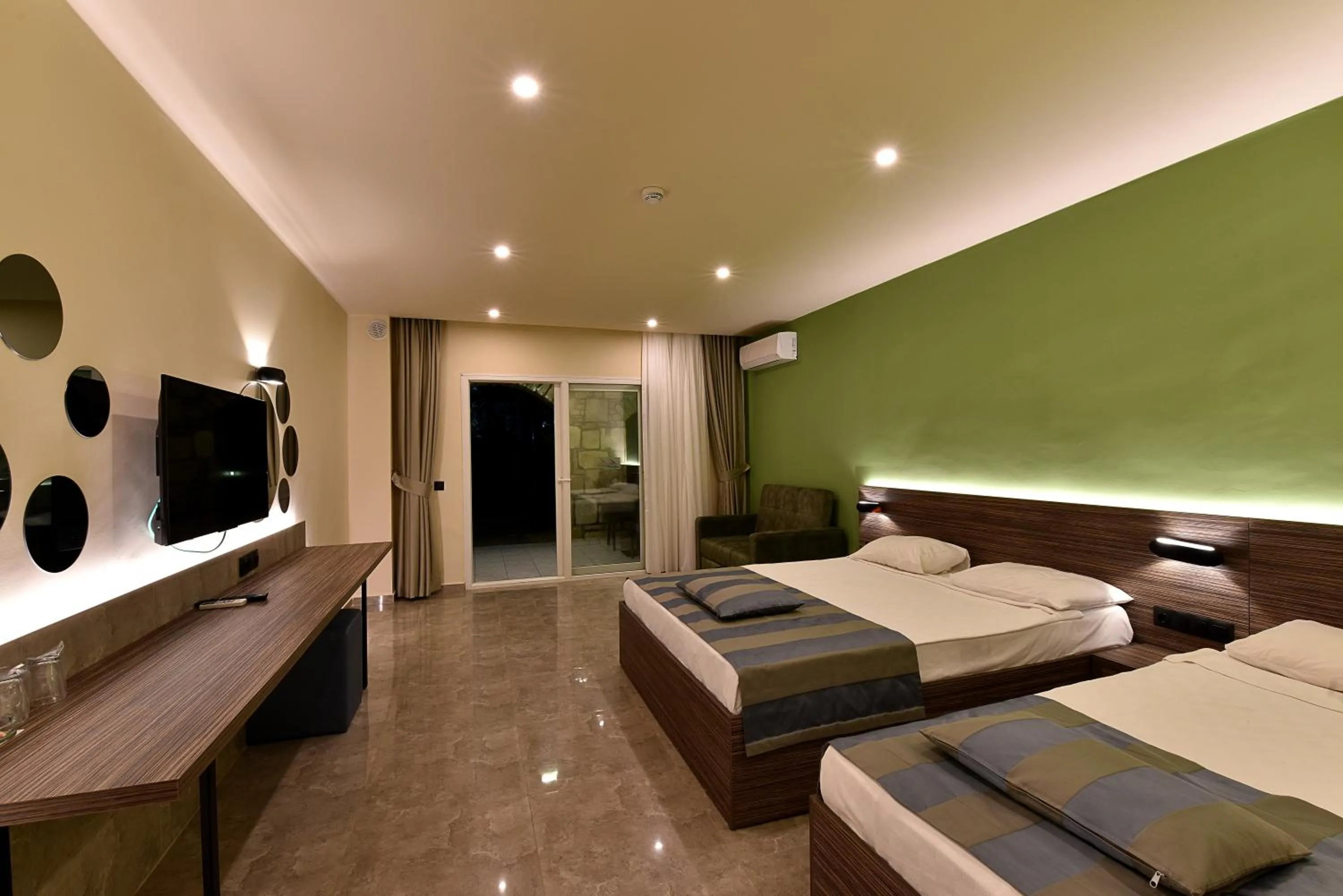 Family Room in Parkim Ayaz Hotel