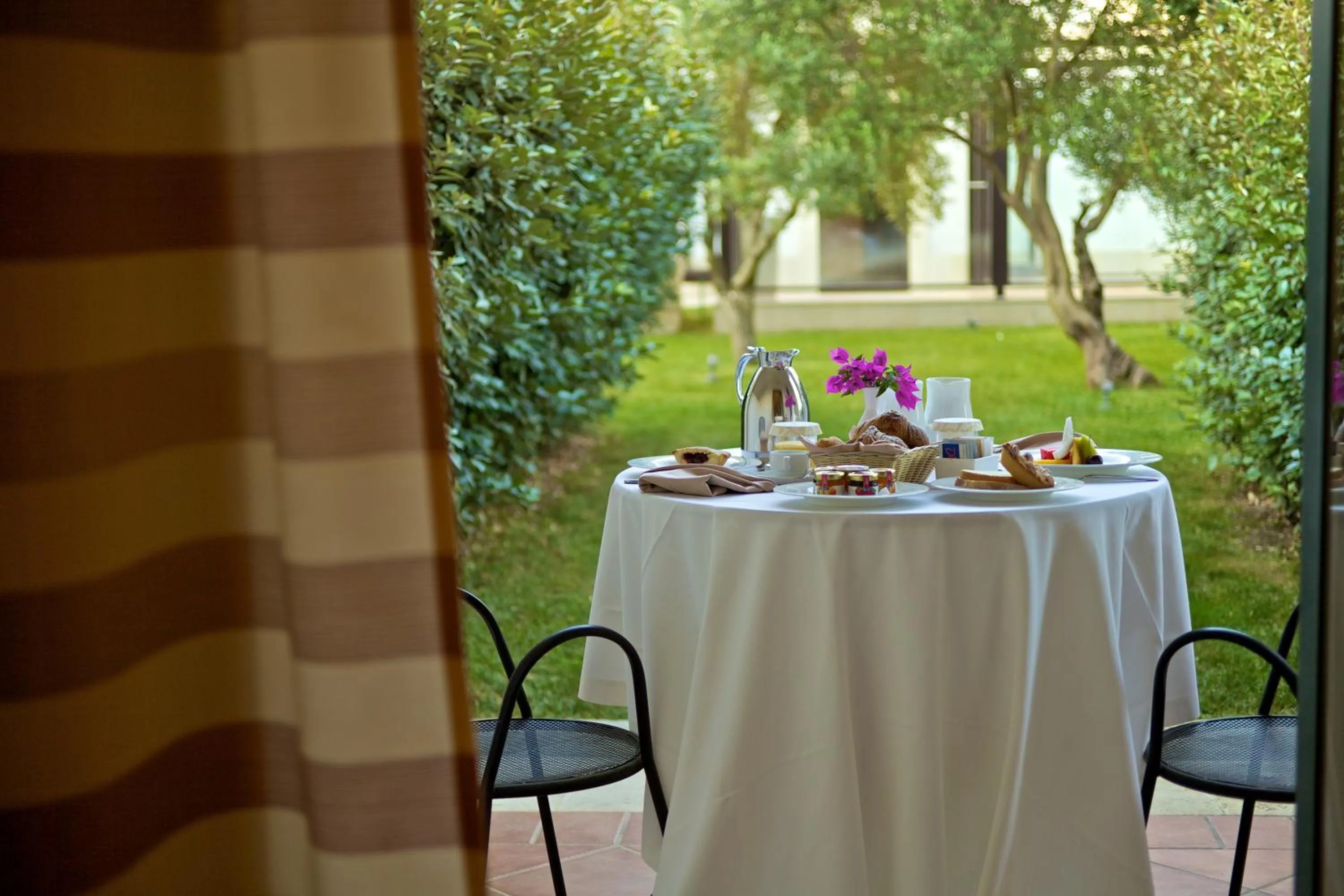 Deluxe Triple Room in Acaya Golf Resort & Spa