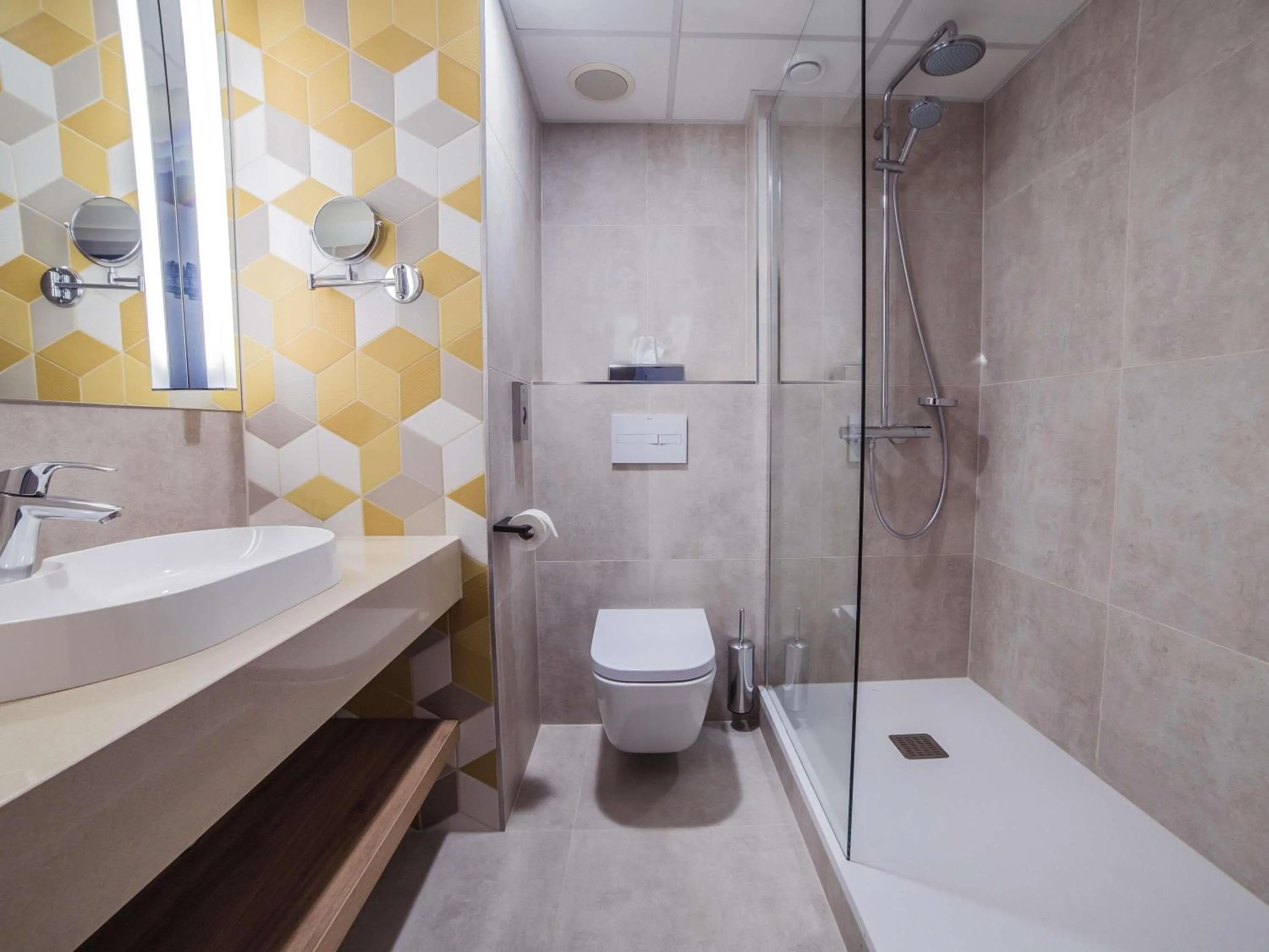 Superior Twin Room in Mercure Warszawa Centrum