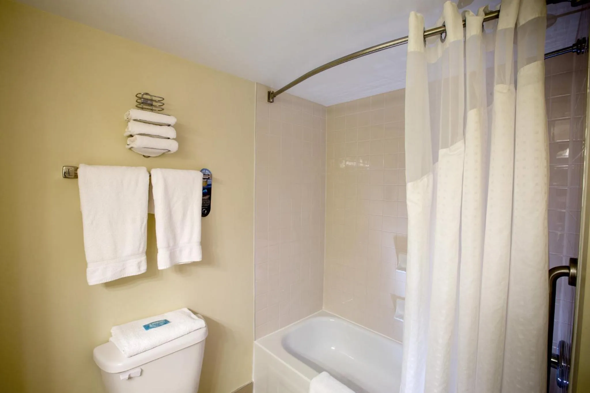 Family Suite in Holiday Inn Express Stellarton-New Glasgow by IHG