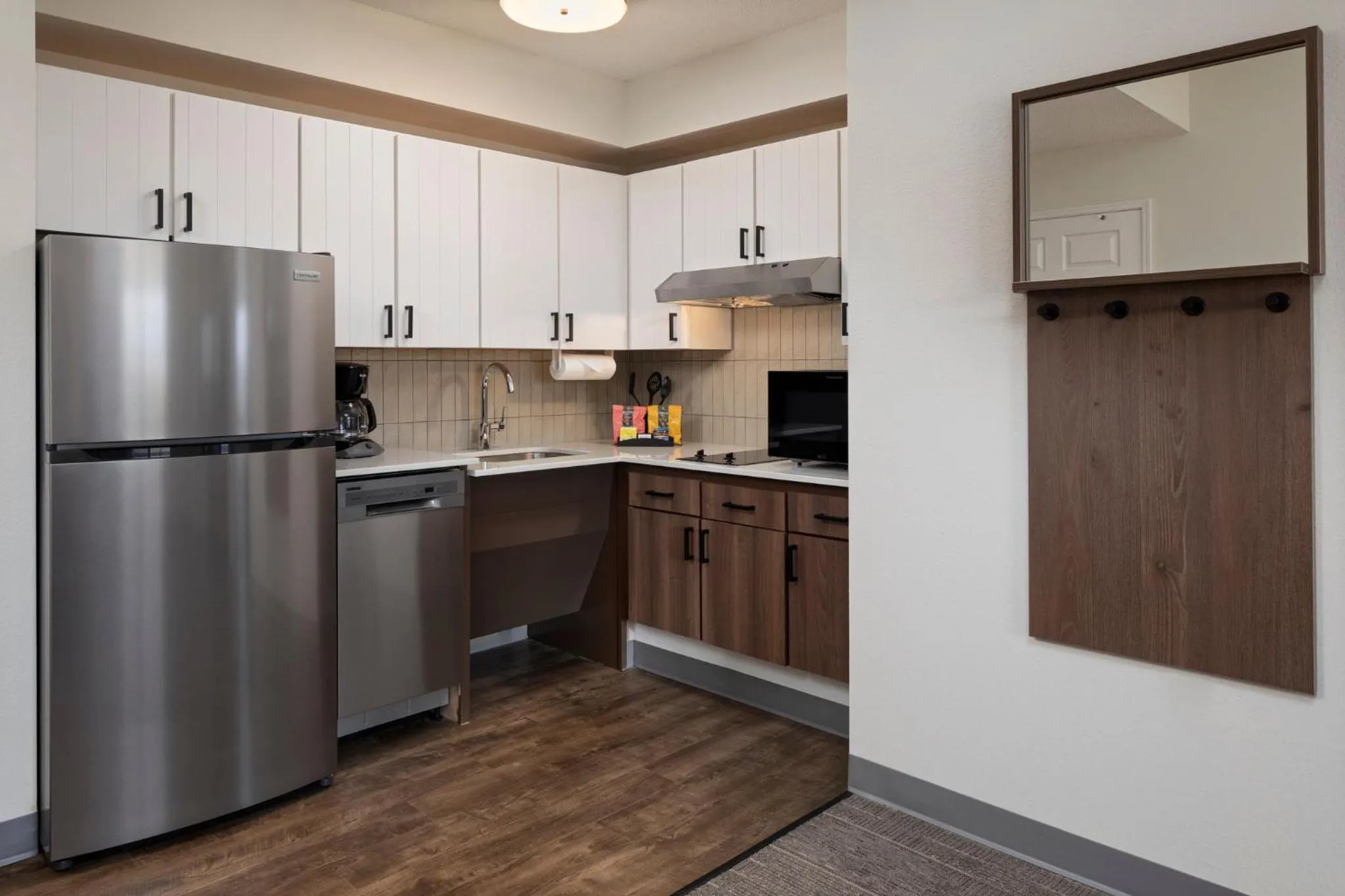 Queen Suite with Roll-In Shower - Disability Access in Staybridge Suites Minneapolis-Maple Grove by IHG