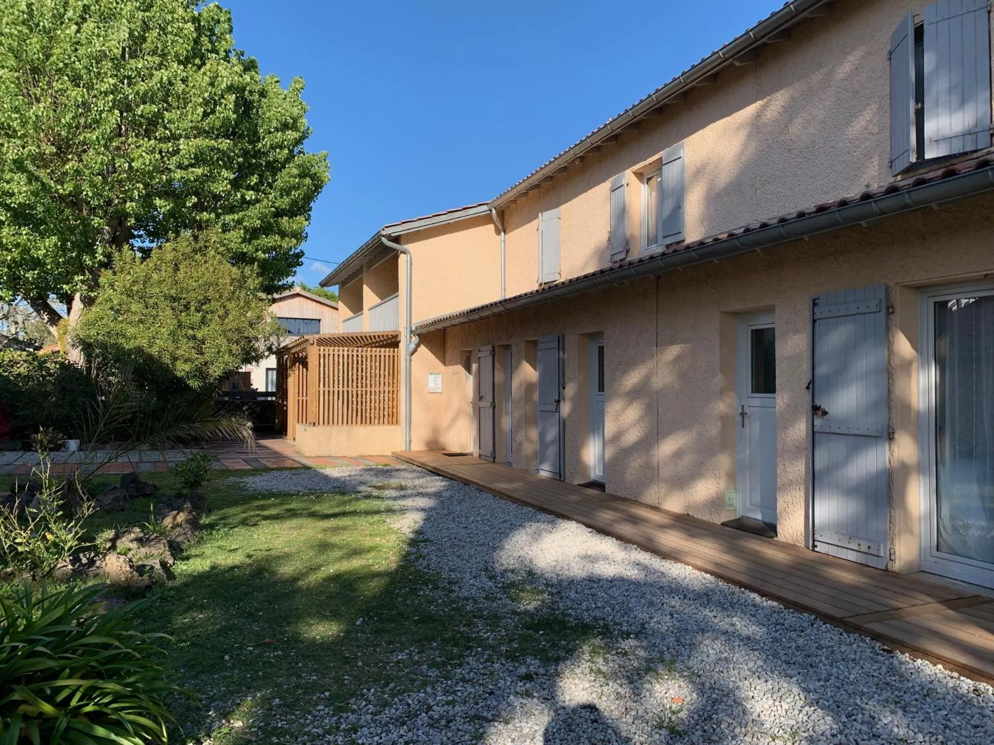 Two-Bedroom Apartment in LOGIS HOTELS - Hôtel et Restaurant L'Océana