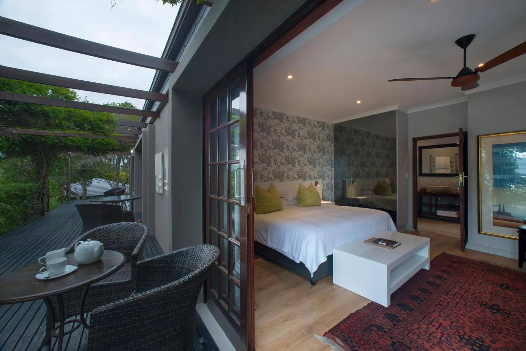 Luxury Garden Suite in Kanonkop House