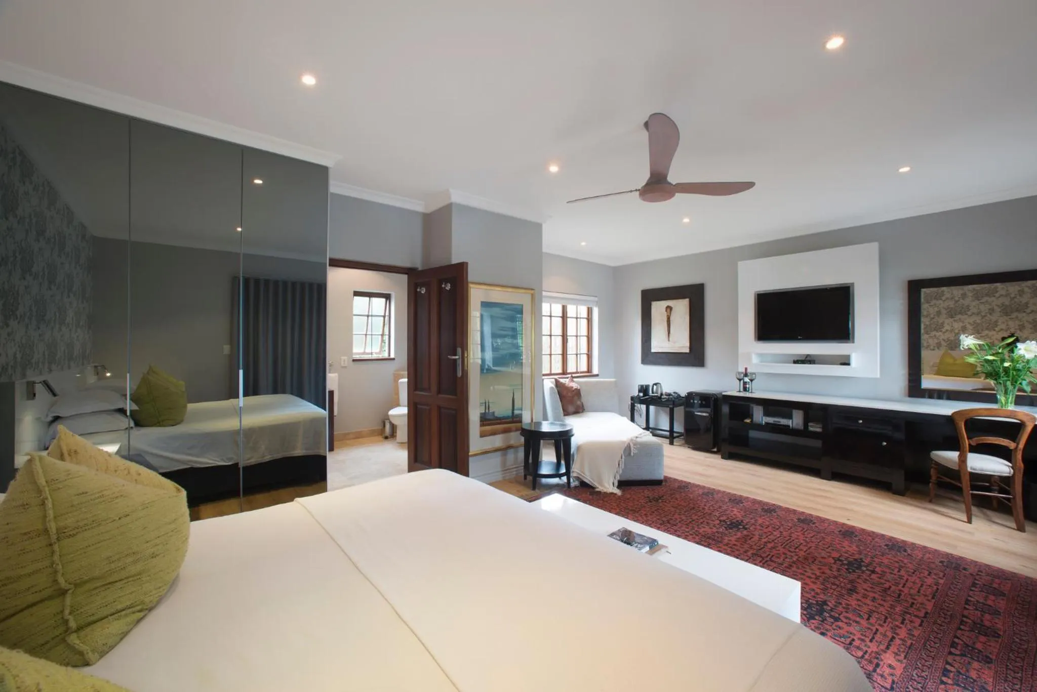 Luxury Garden Suite in Kanonkop House