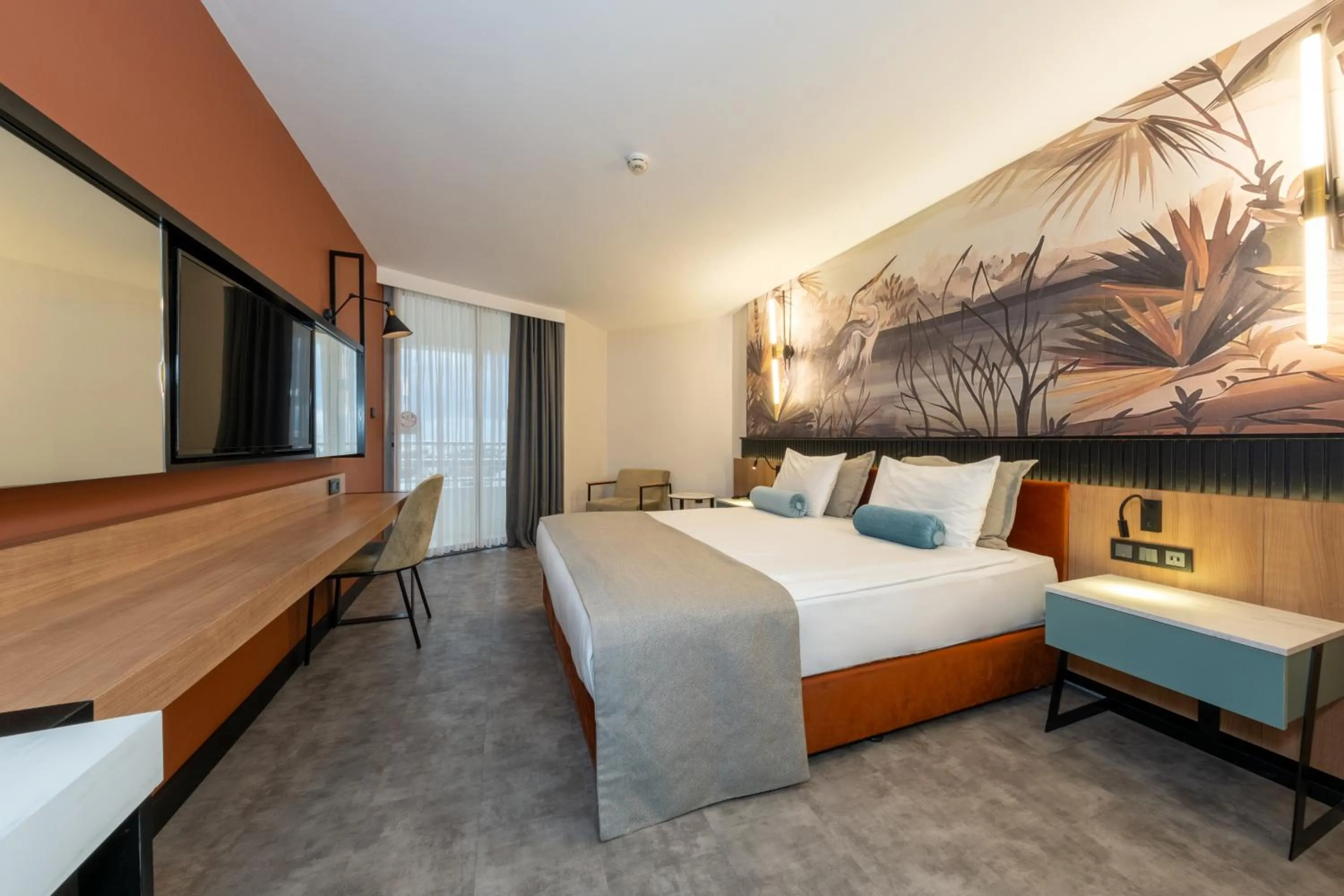 Deluxe King Room - single occupancy - Non-Smoking in Best Western Plus Khan Hotel